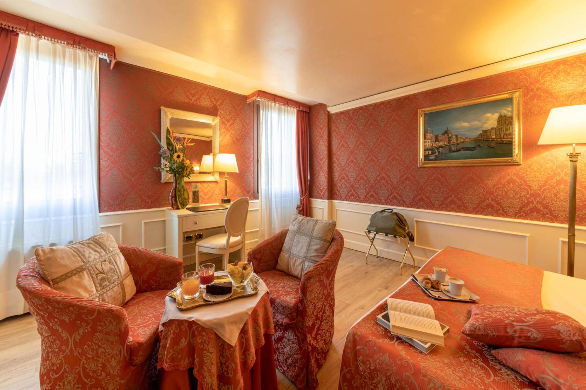 Deluxe Double Room - Photo 6