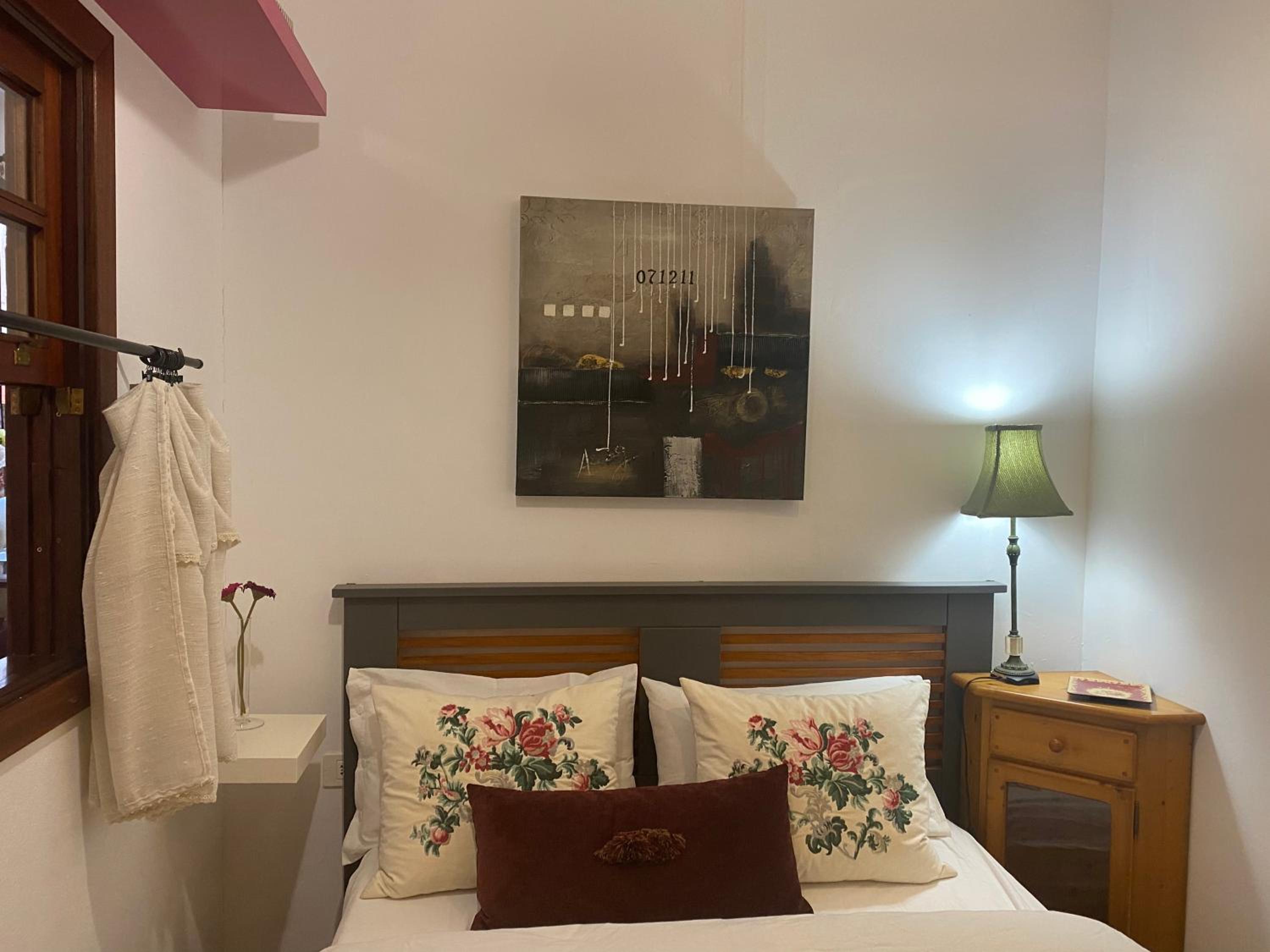 Two-Bedroom Apartment - Photo 3