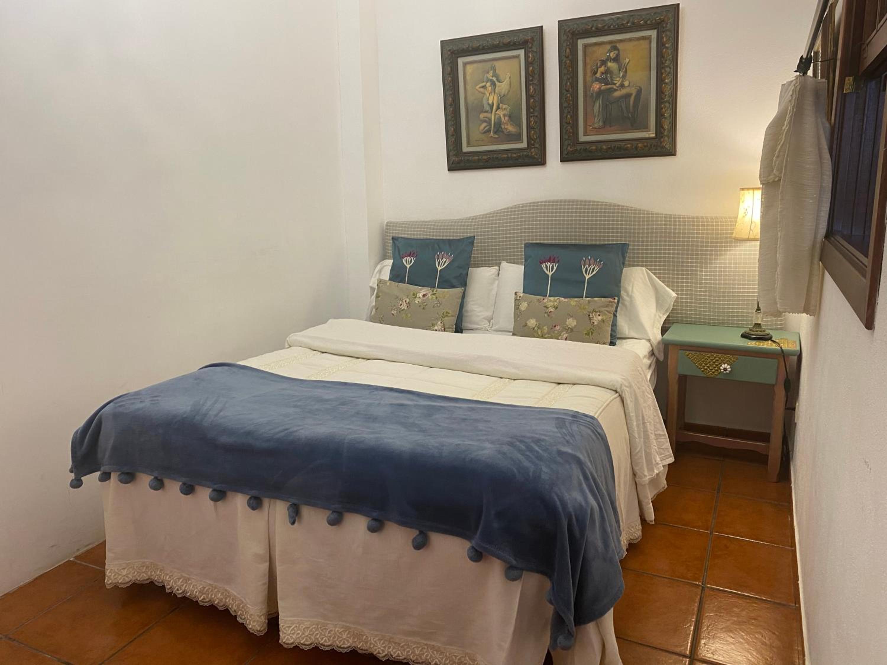 Two-Bedroom Apartment - Photo 9