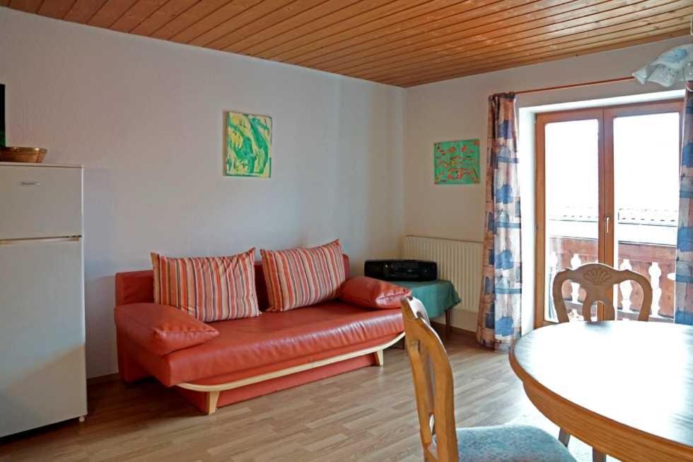One-Bedroom Apartment with Balcony photo 3