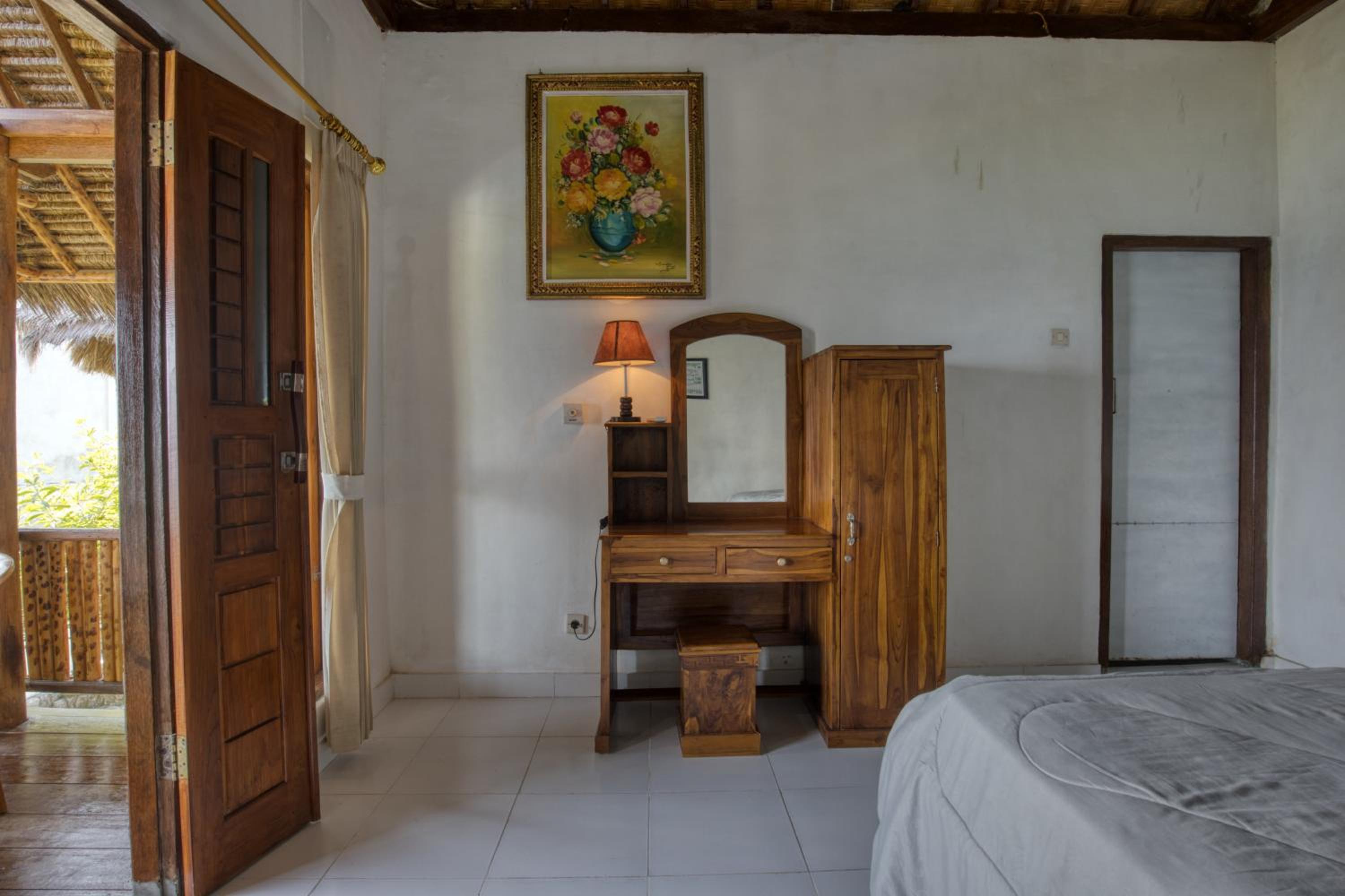 Double Room with Pool View - Photo 14