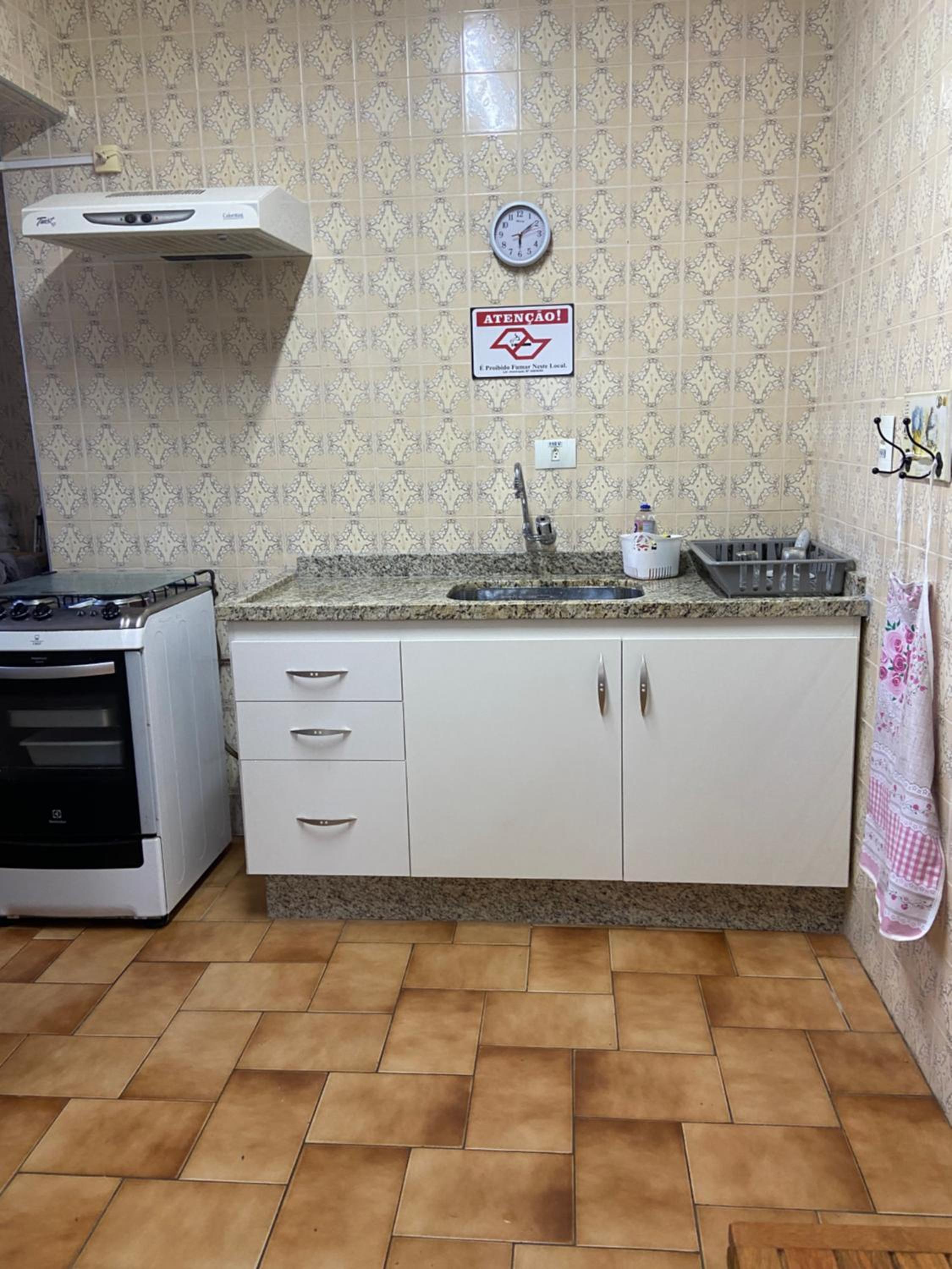 Apartment with Sea View - Photo 13