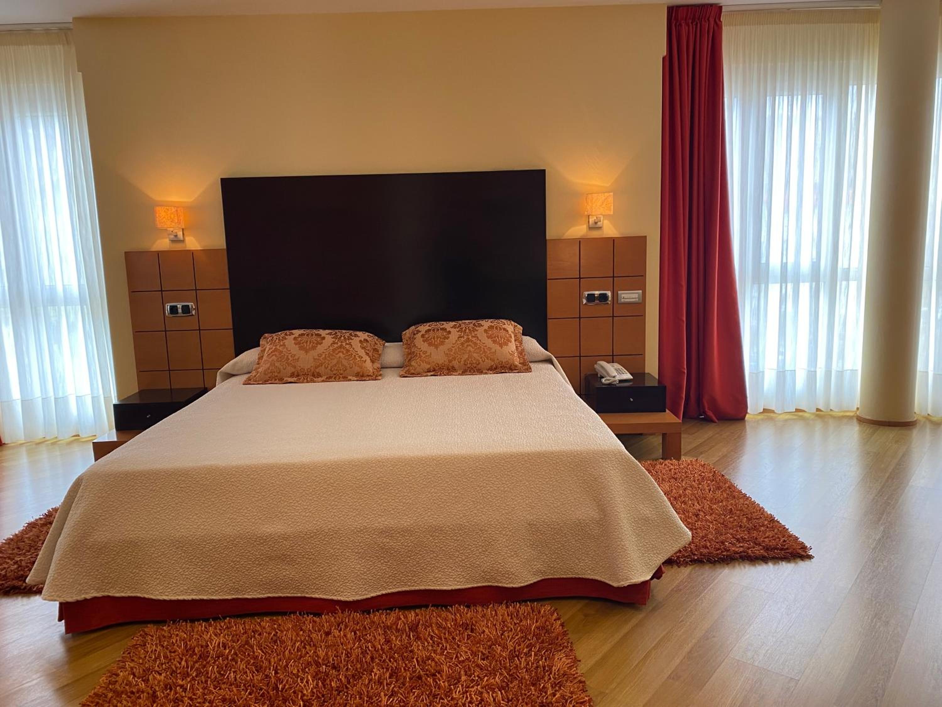 Superior Double or Twin Room photo 2
