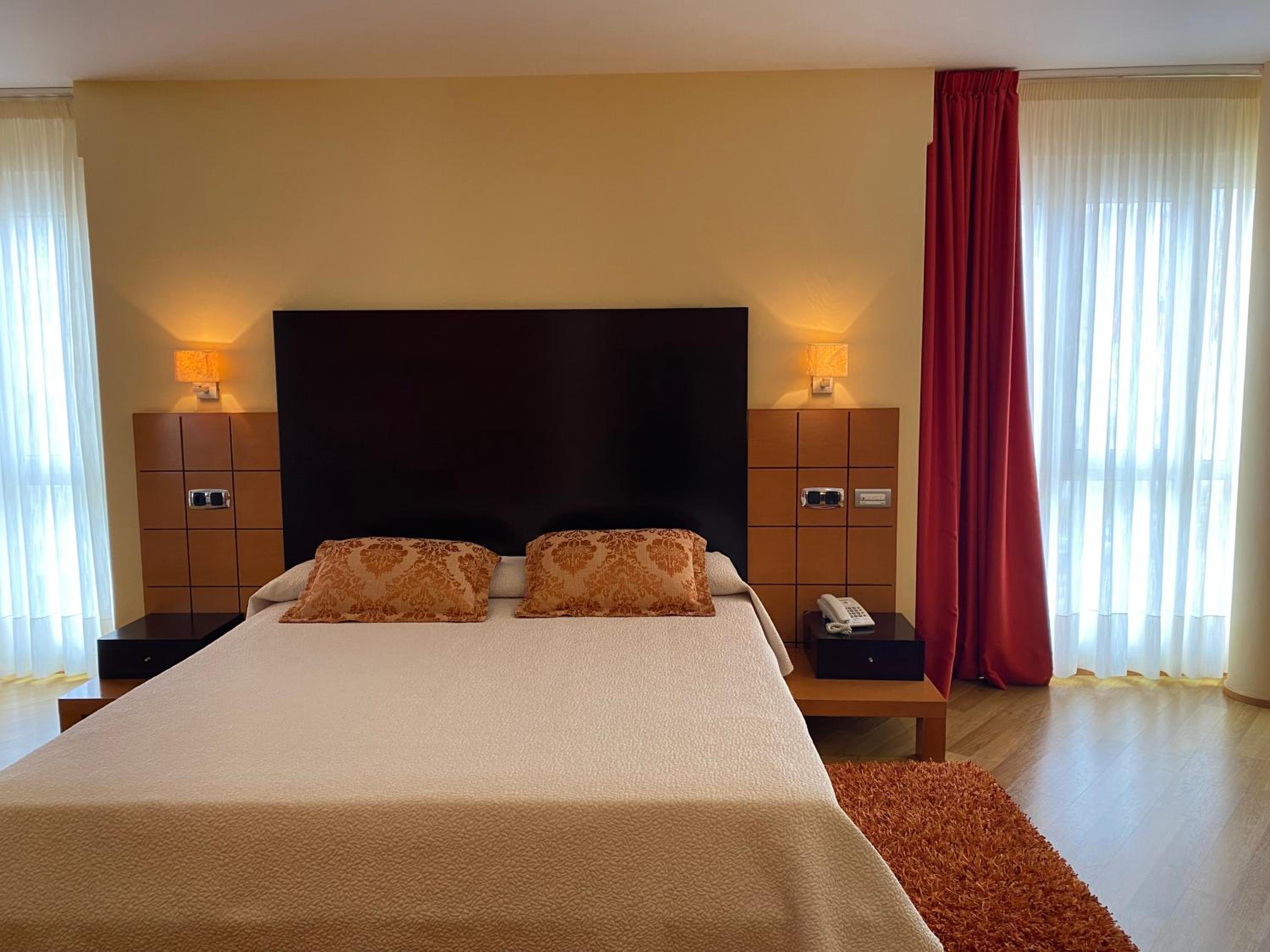 Superior Double or Twin Room photo 3