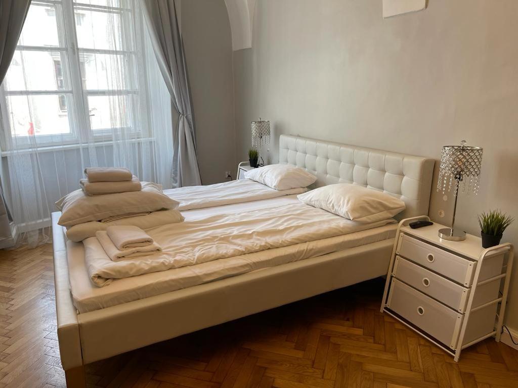 Apartment - Photo 3