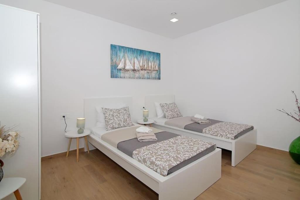 Two-Bedroom Apartment - Photo 5
