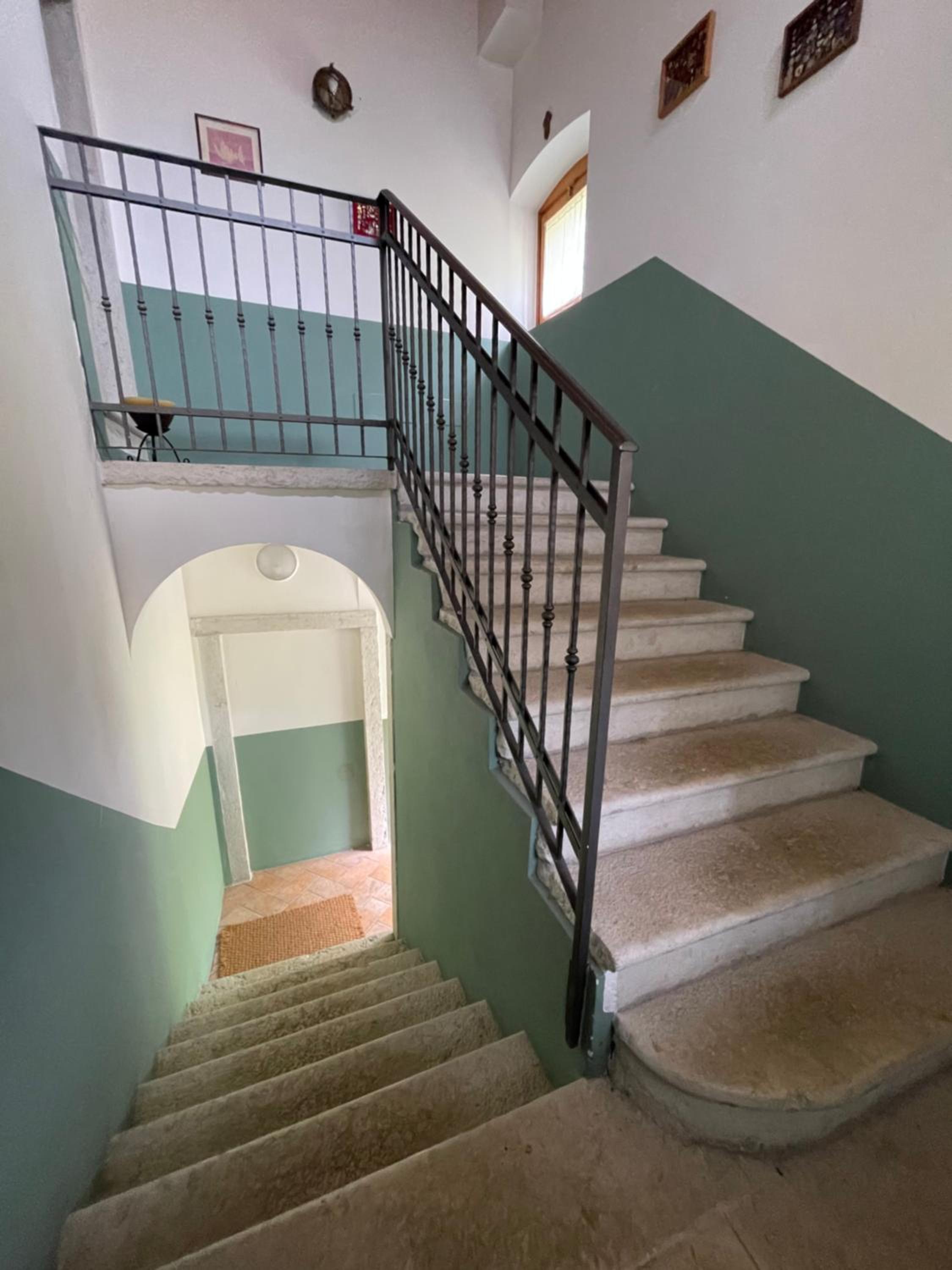 Two-Bedroom Apartment - Split Level photo 3