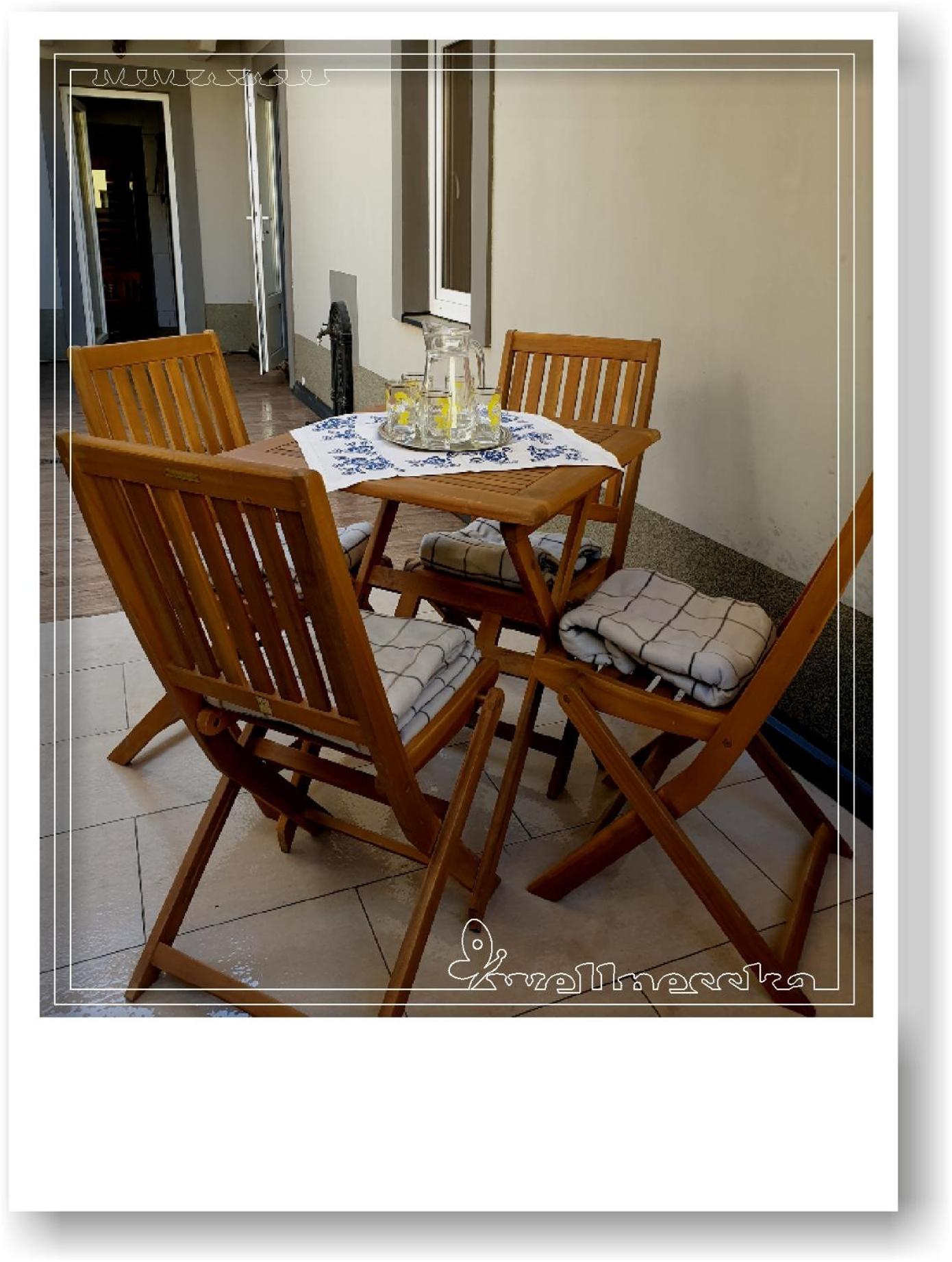 Two-Bedroom House - Photo 9