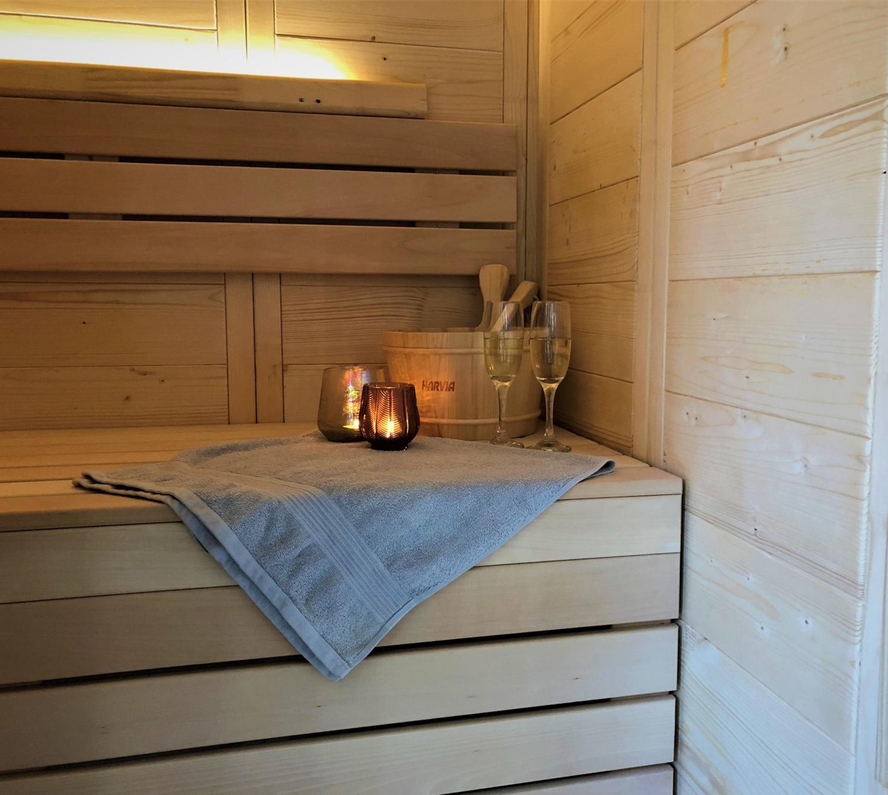 Two-Bedroom House - Photo 11