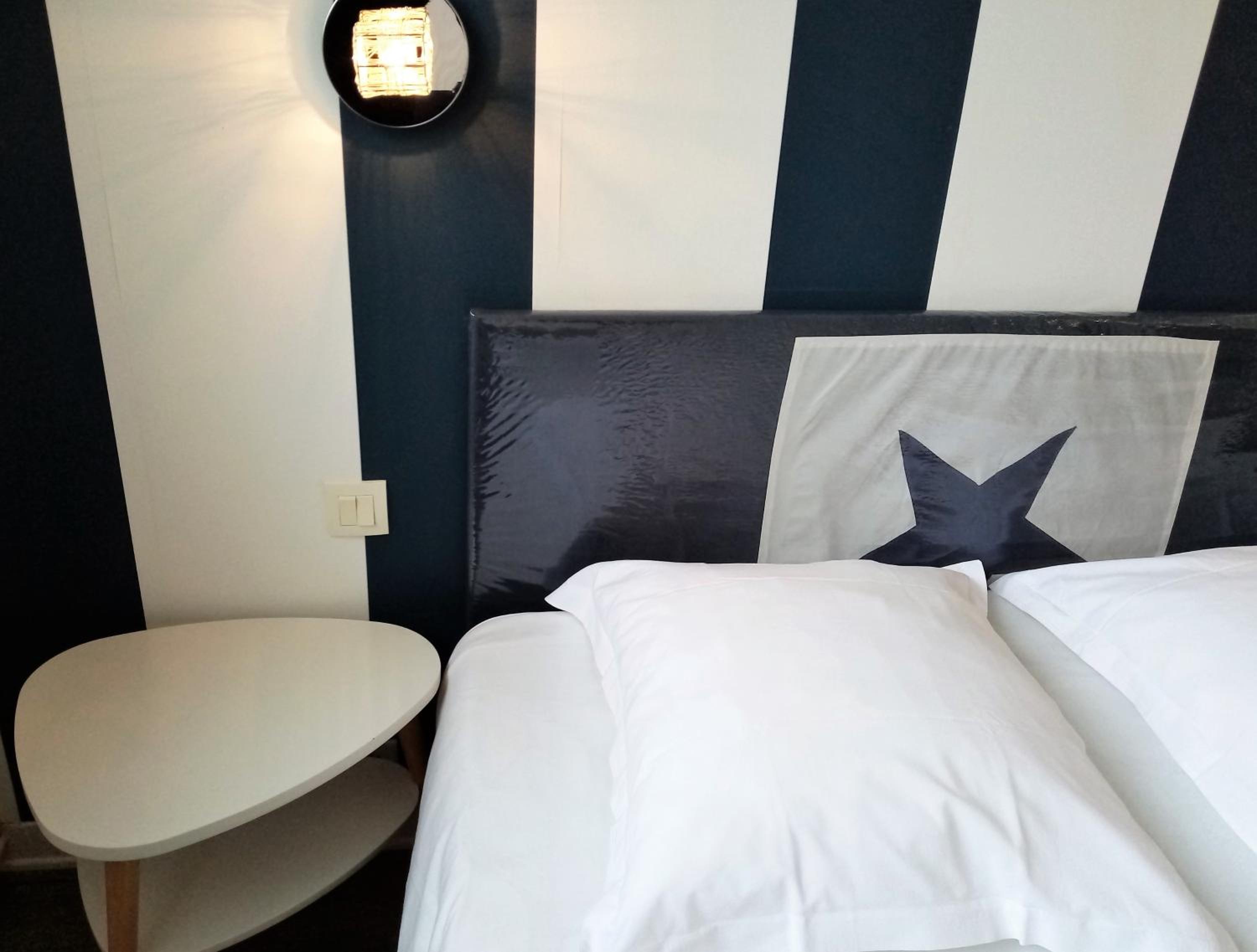 Economy Double Room photo 2