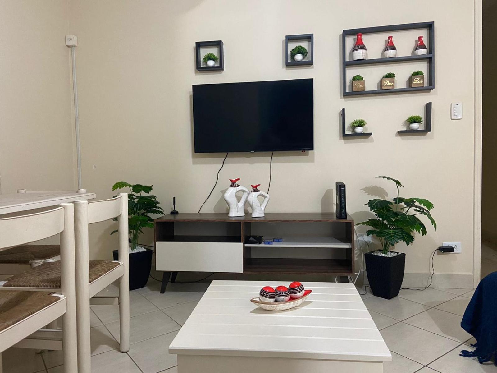Two-Bedroom Apartment - Photo 23