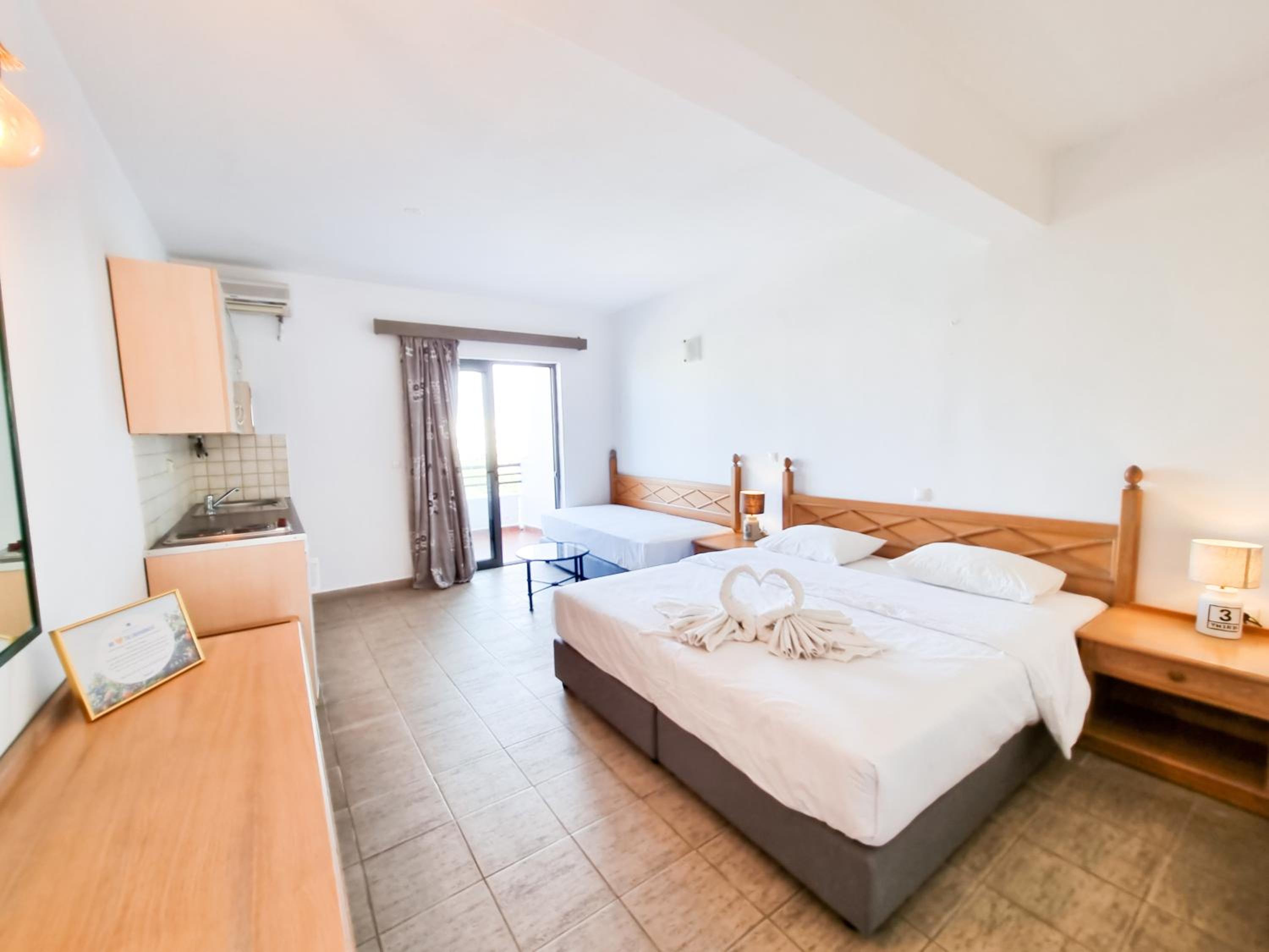 Apartment with Terrace - Photo 1