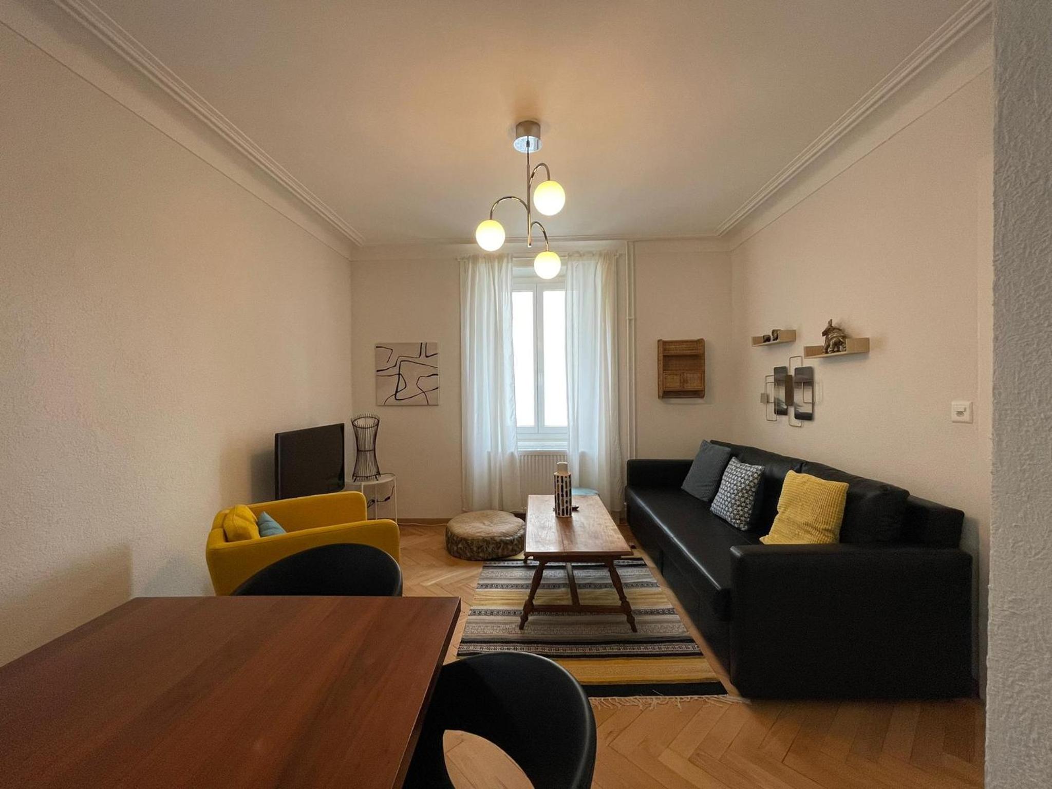 Two-Bedroom Apartment - Photo 8