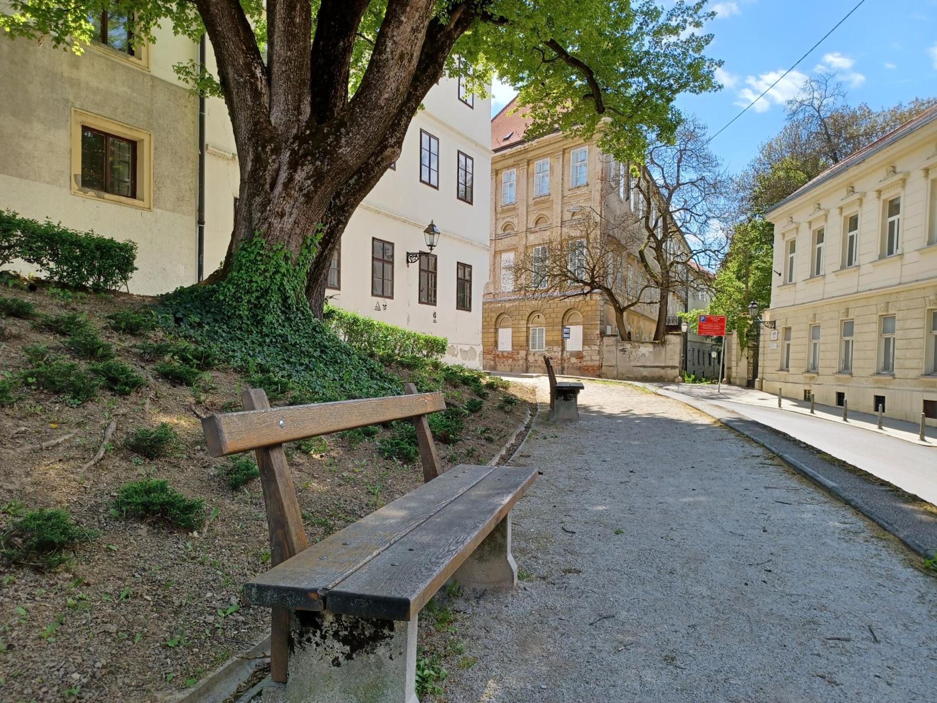 Two-Bedroom Apartment - Photo 22