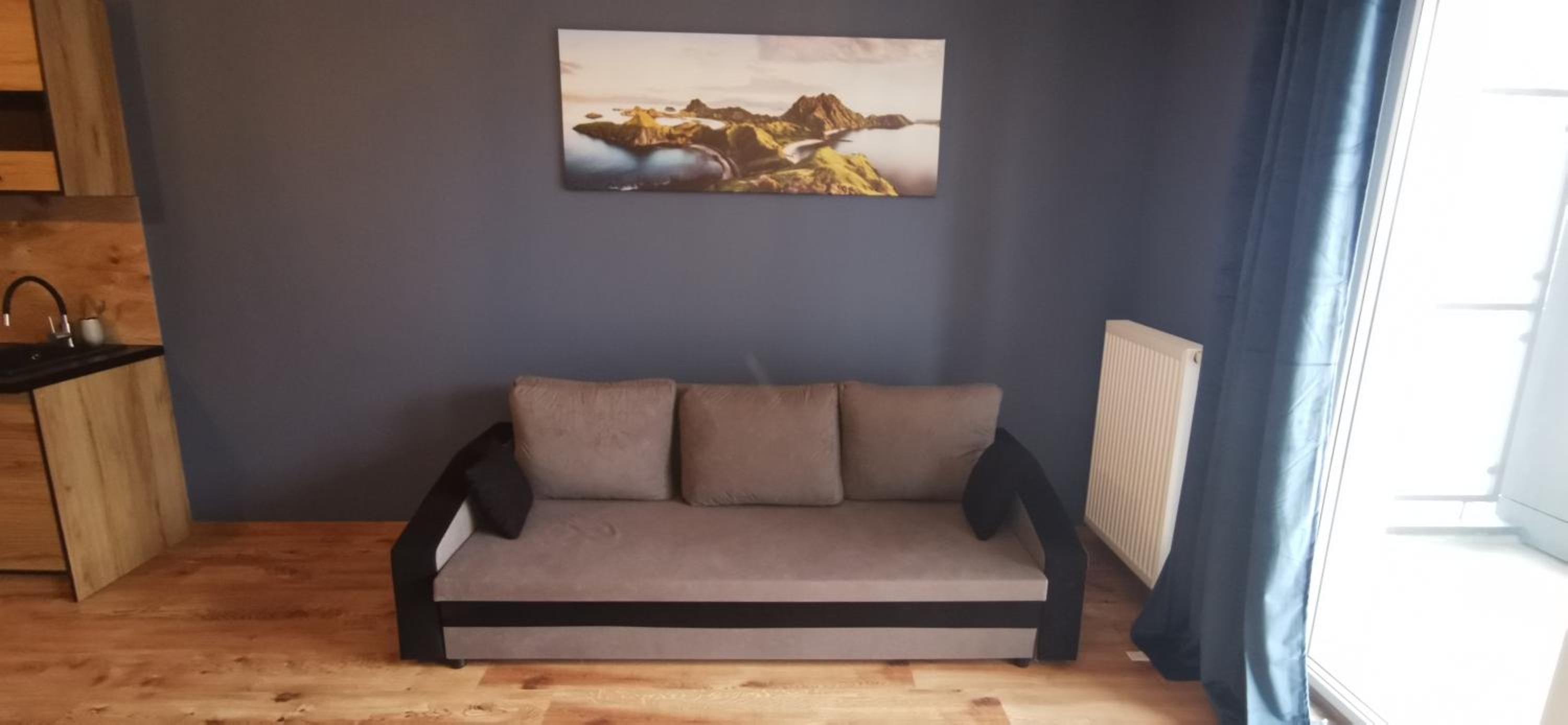 One-Bedroom Apartment - Photo 1