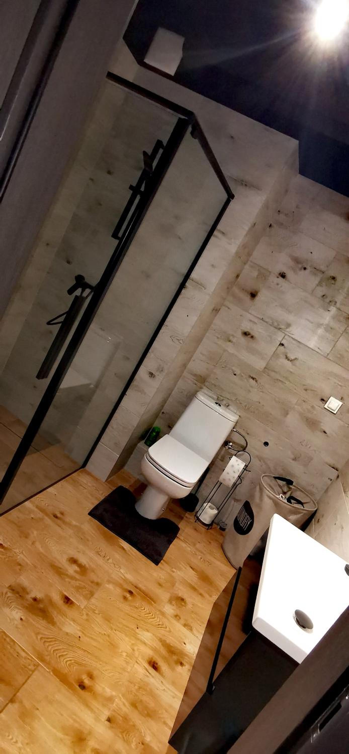 One-Bedroom Apartment - Photo 11