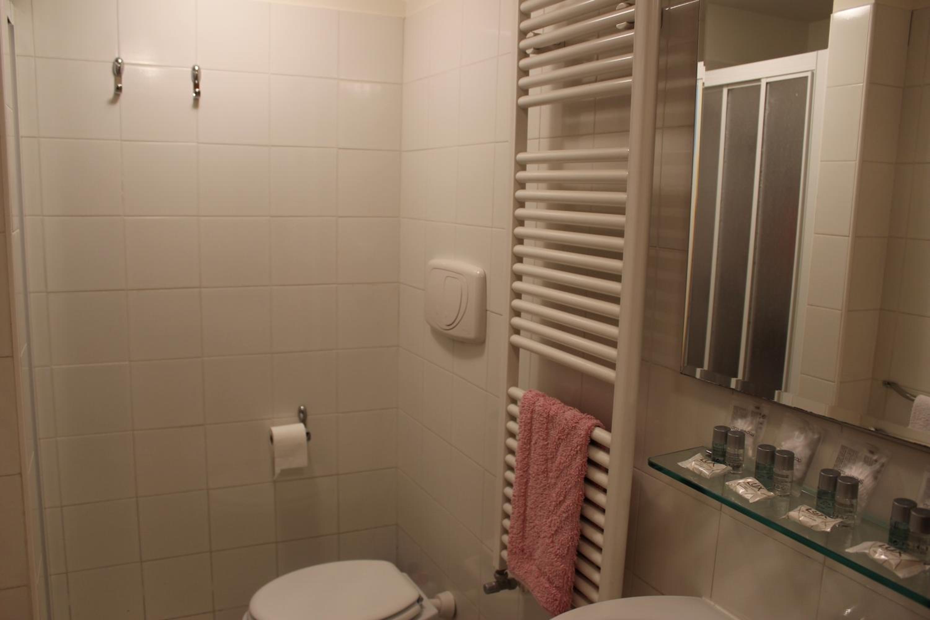 Two-Bedroom Apartment photo 3