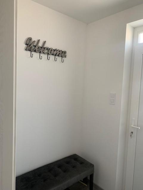 One-Bedroom Apartment - Photo 2