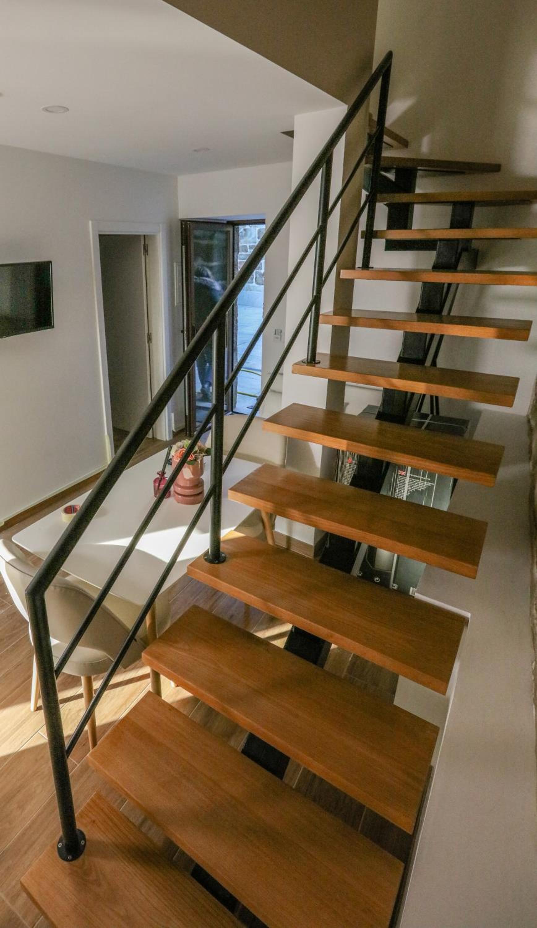 Duplex Apartment - Photo 4