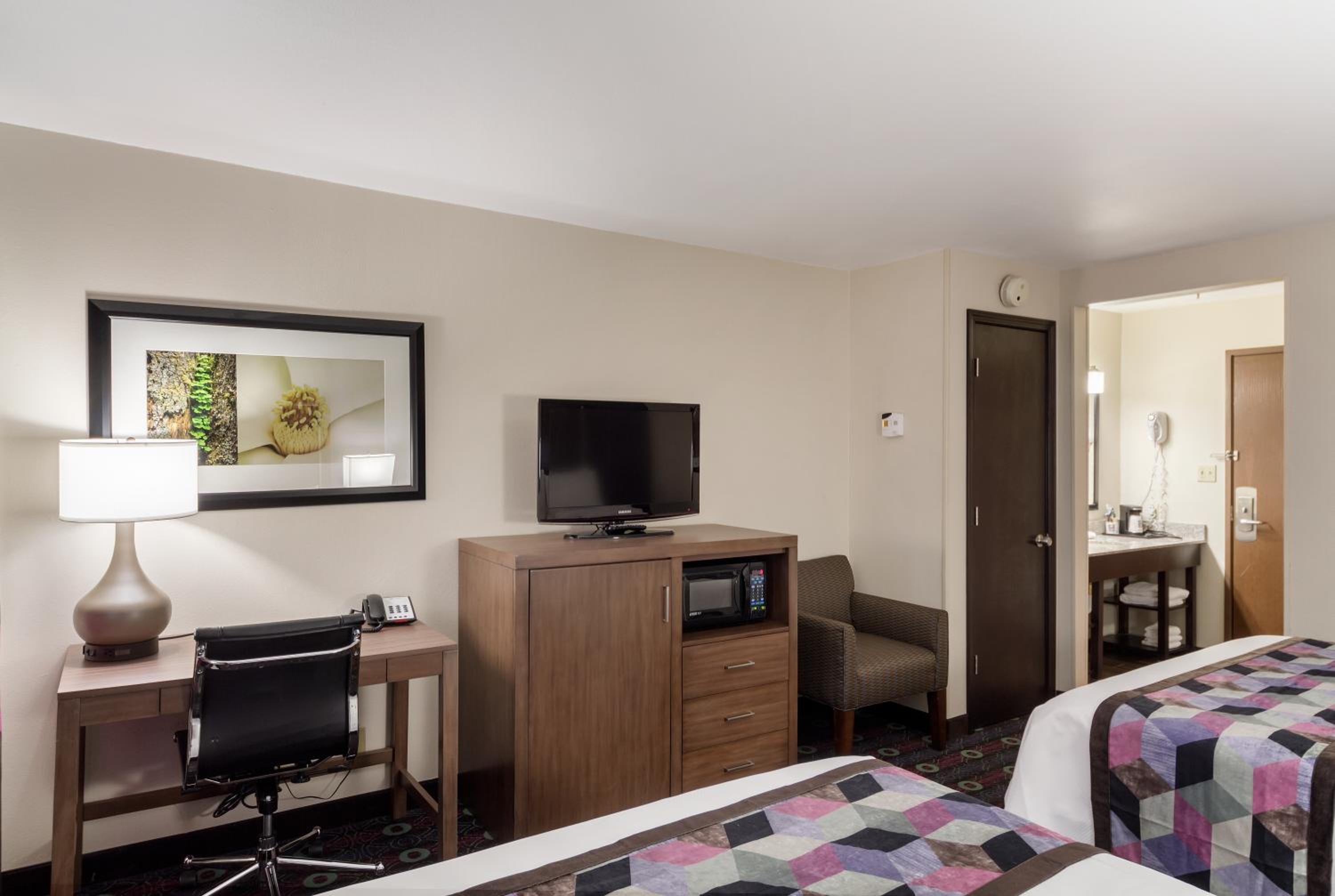Double Room with Two Double Beds - Non-Smoking - Photo 6