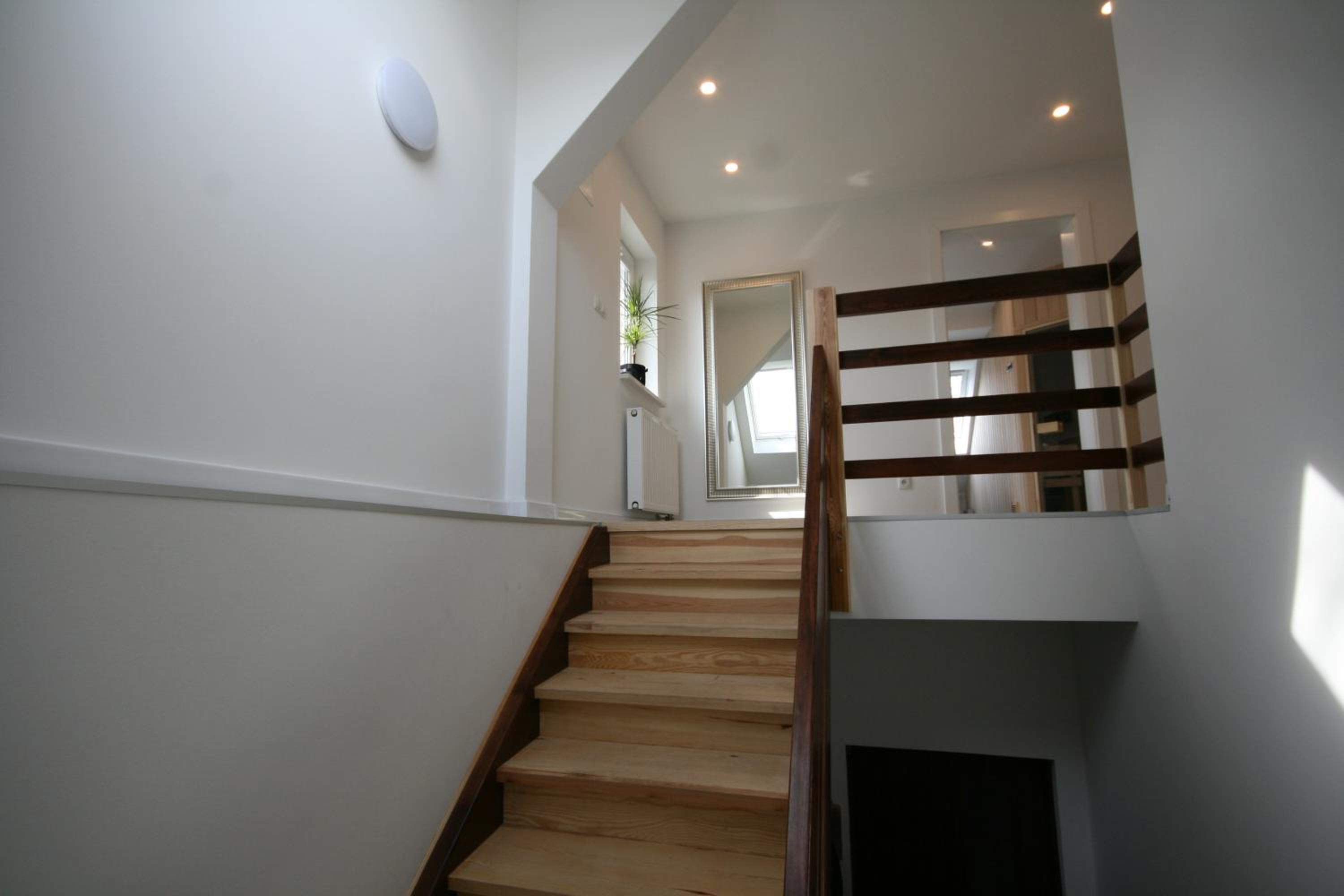 Two-Bedroom Apartment - Photo 9