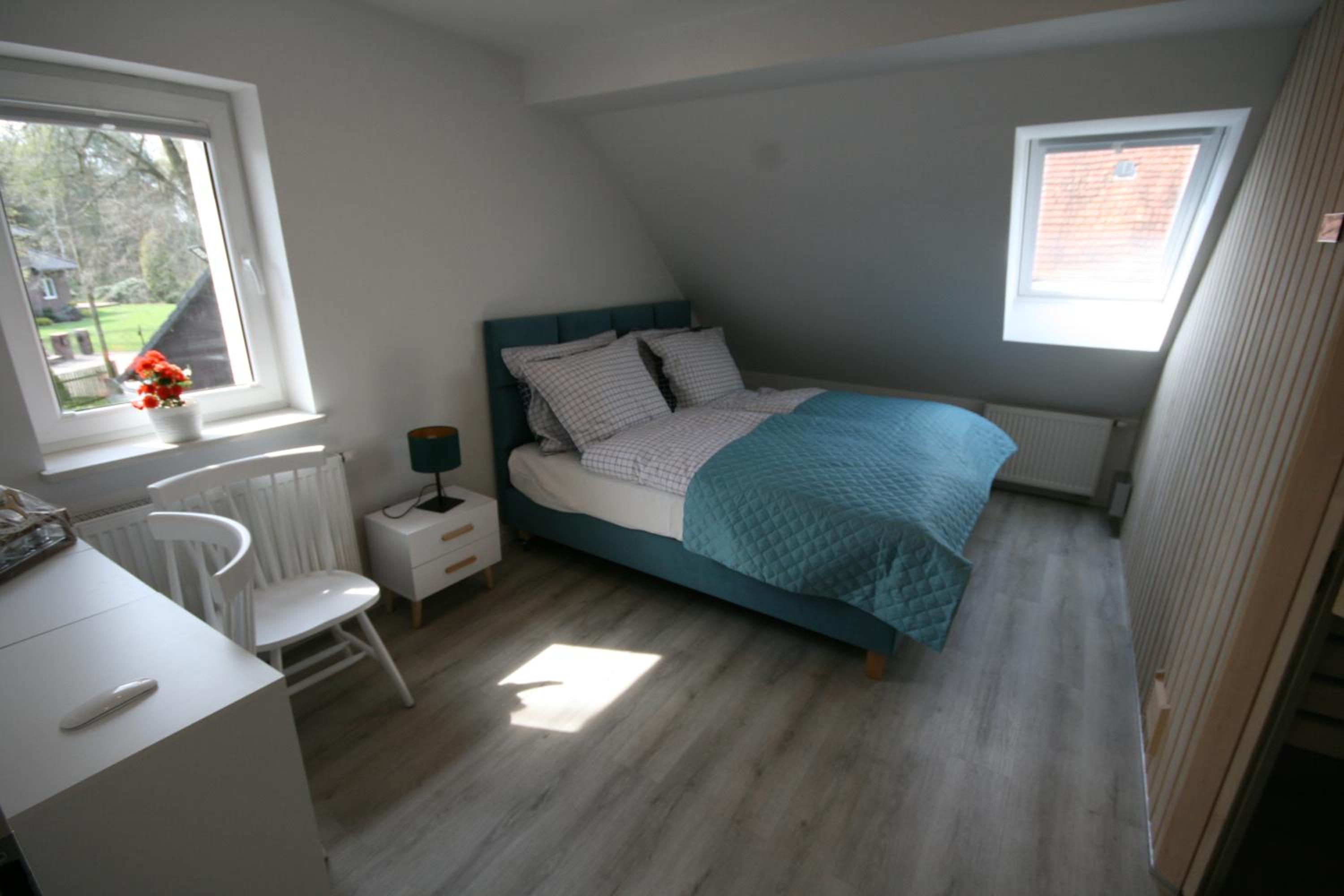 Two-Bedroom Apartment - Photo 16