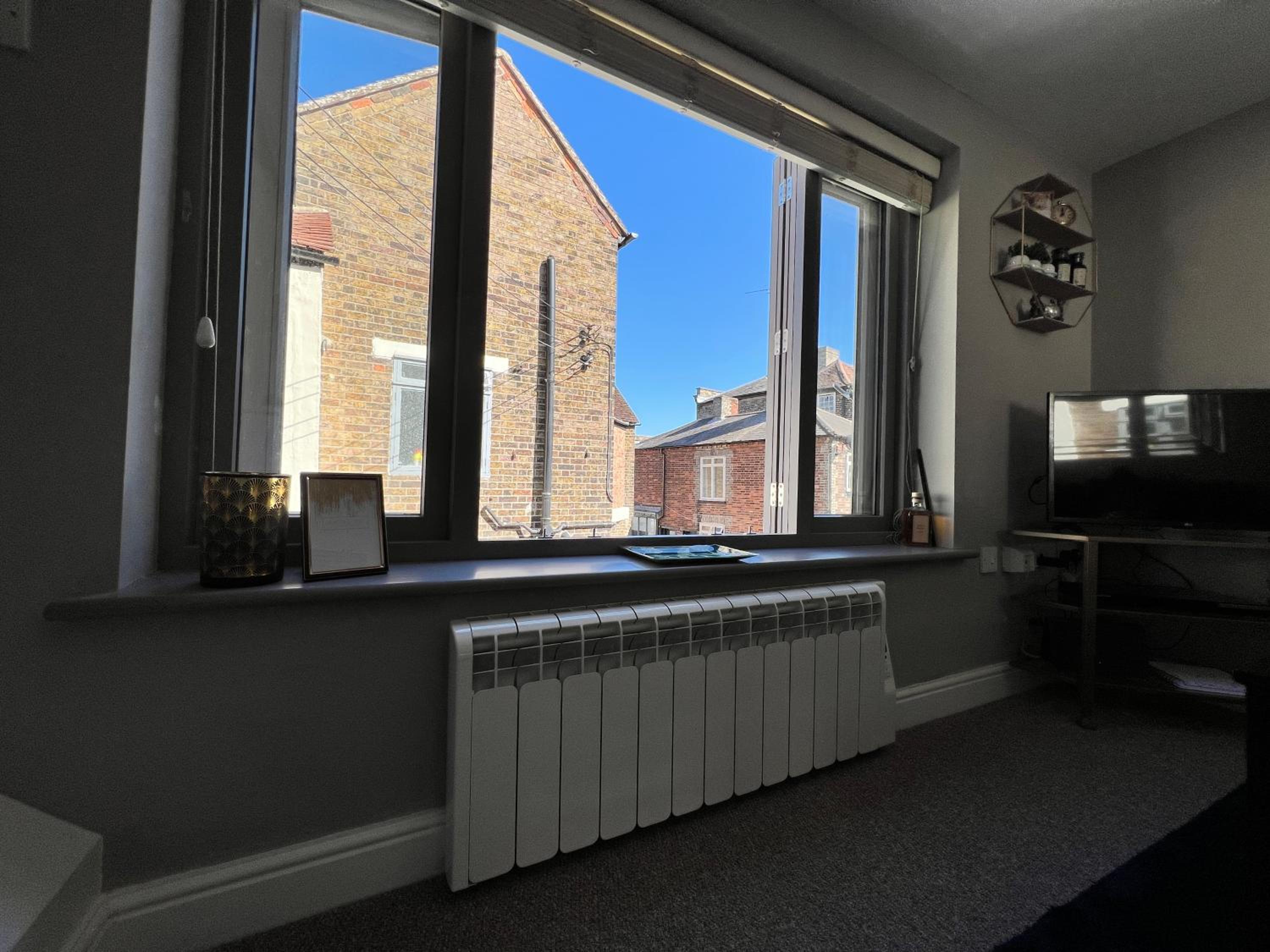 One-Bedroom House photo 3
