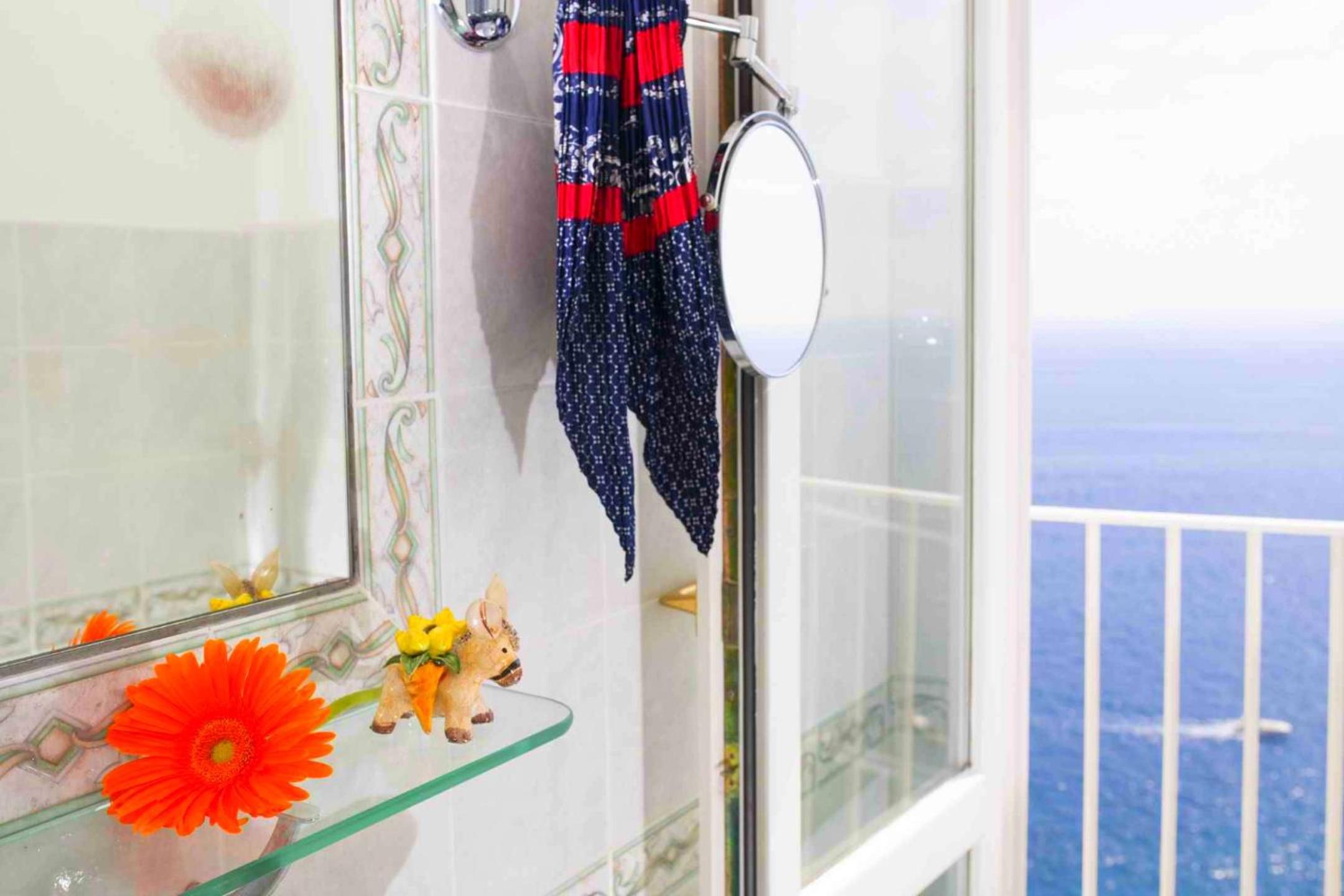 Superior Double Room with Sea View - Photo 38