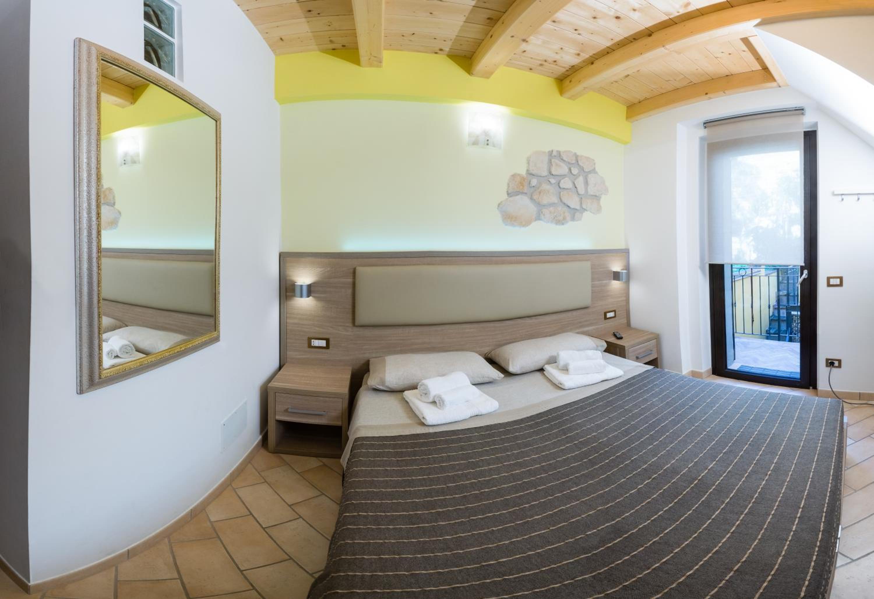 Triple Room with Balcony