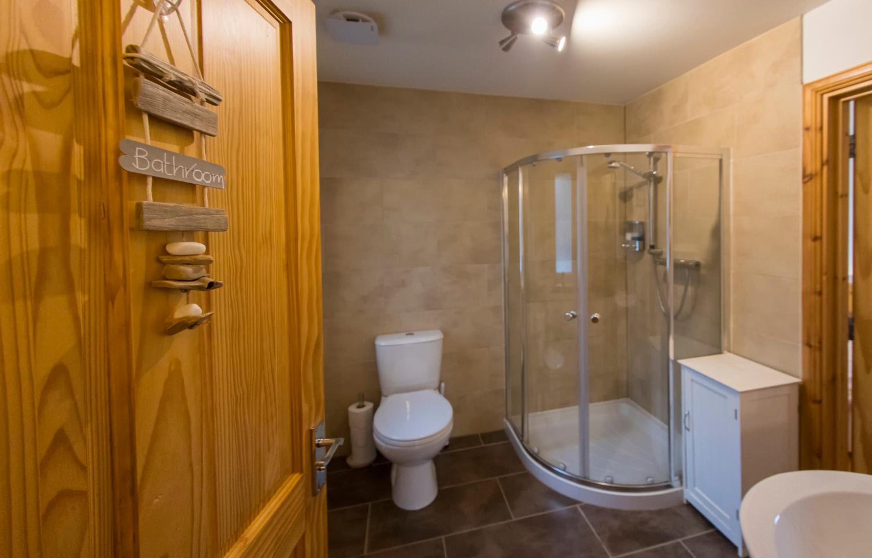 Twin Room - Photo 5