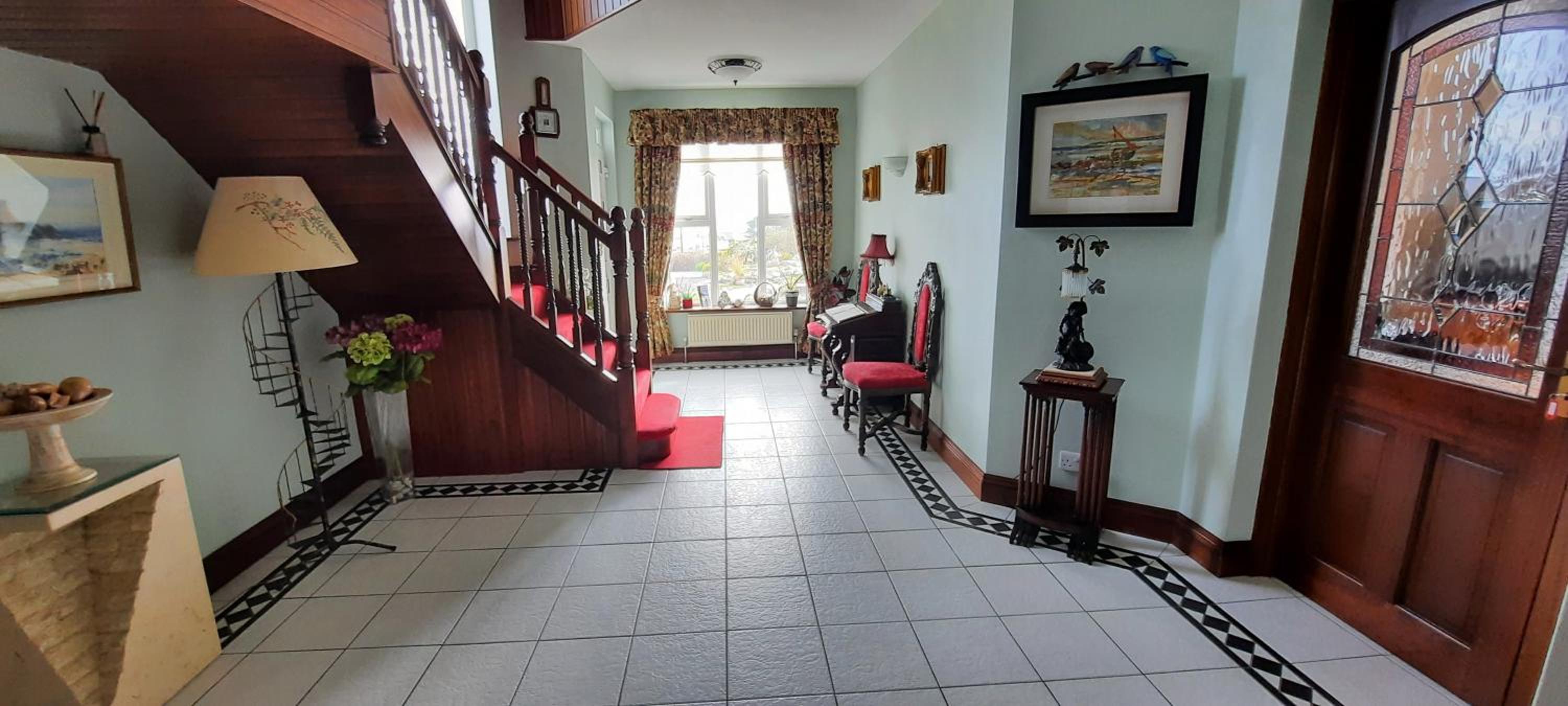 Superior King Room - Photo 3