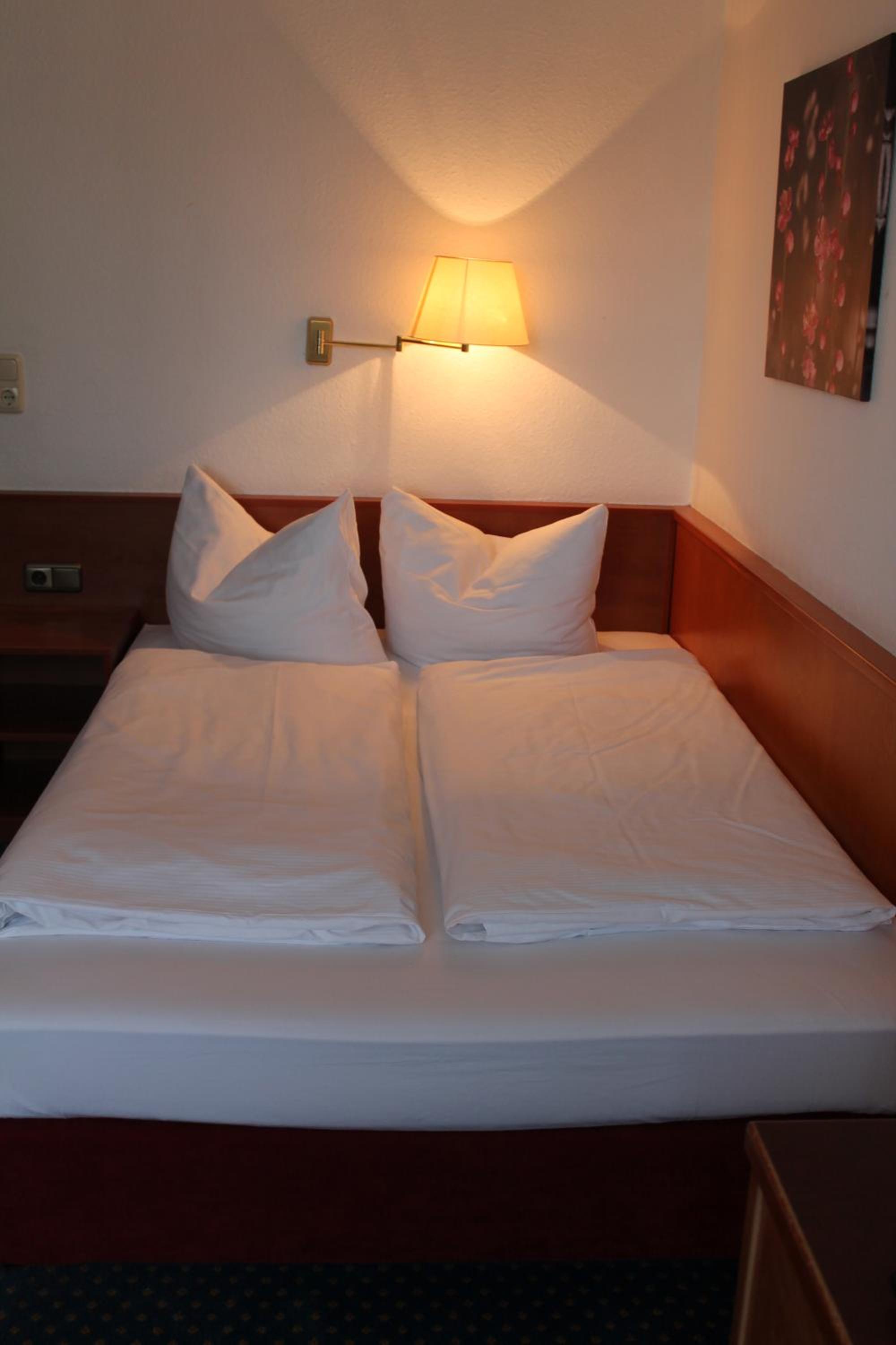 Economy Double Room - Photo 1