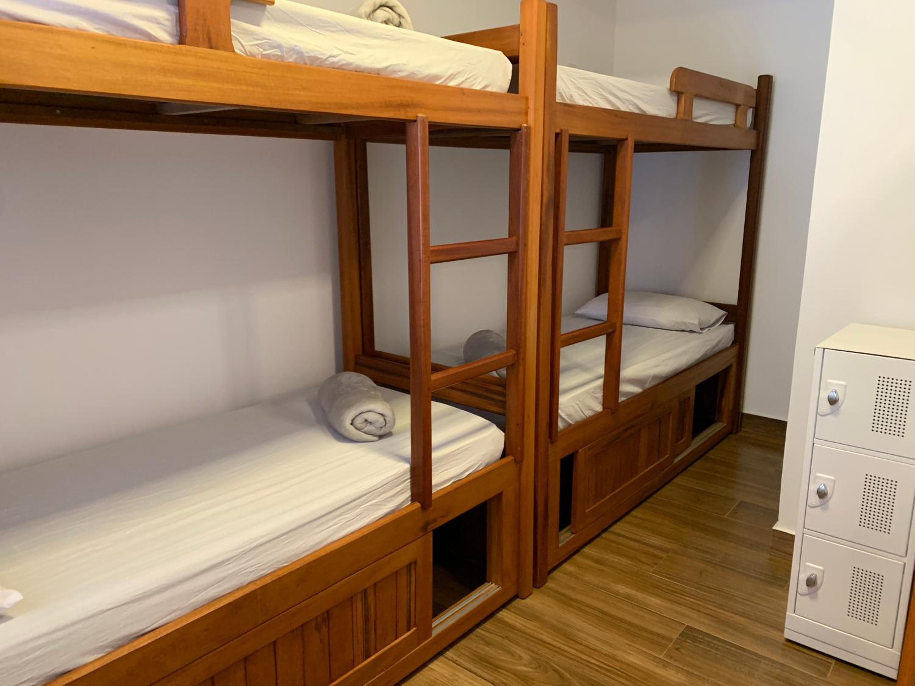 Bed in 6-Bed Mixed Dormitory Room photo 1