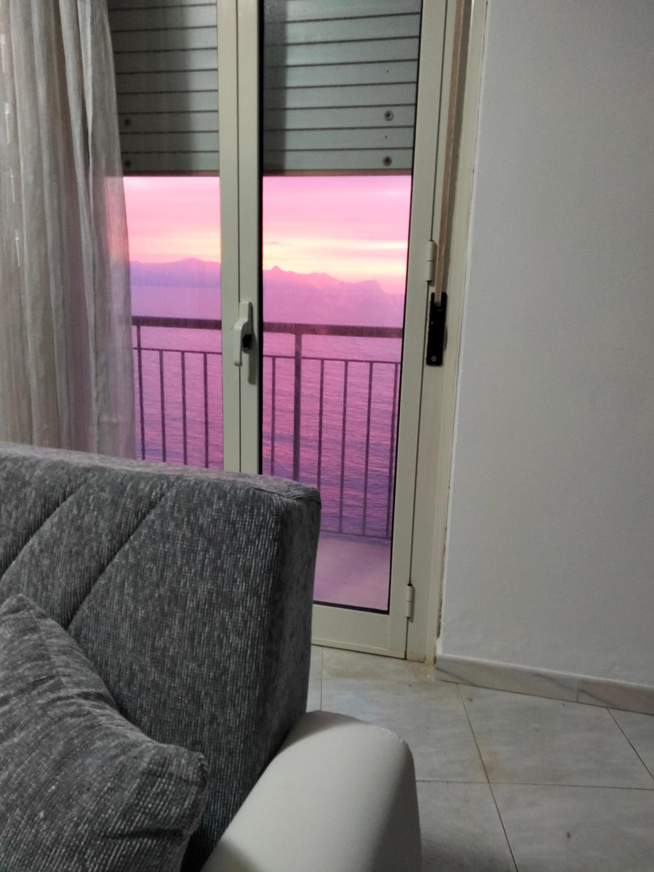 Apartment with Sea View - 2 - Photo 7