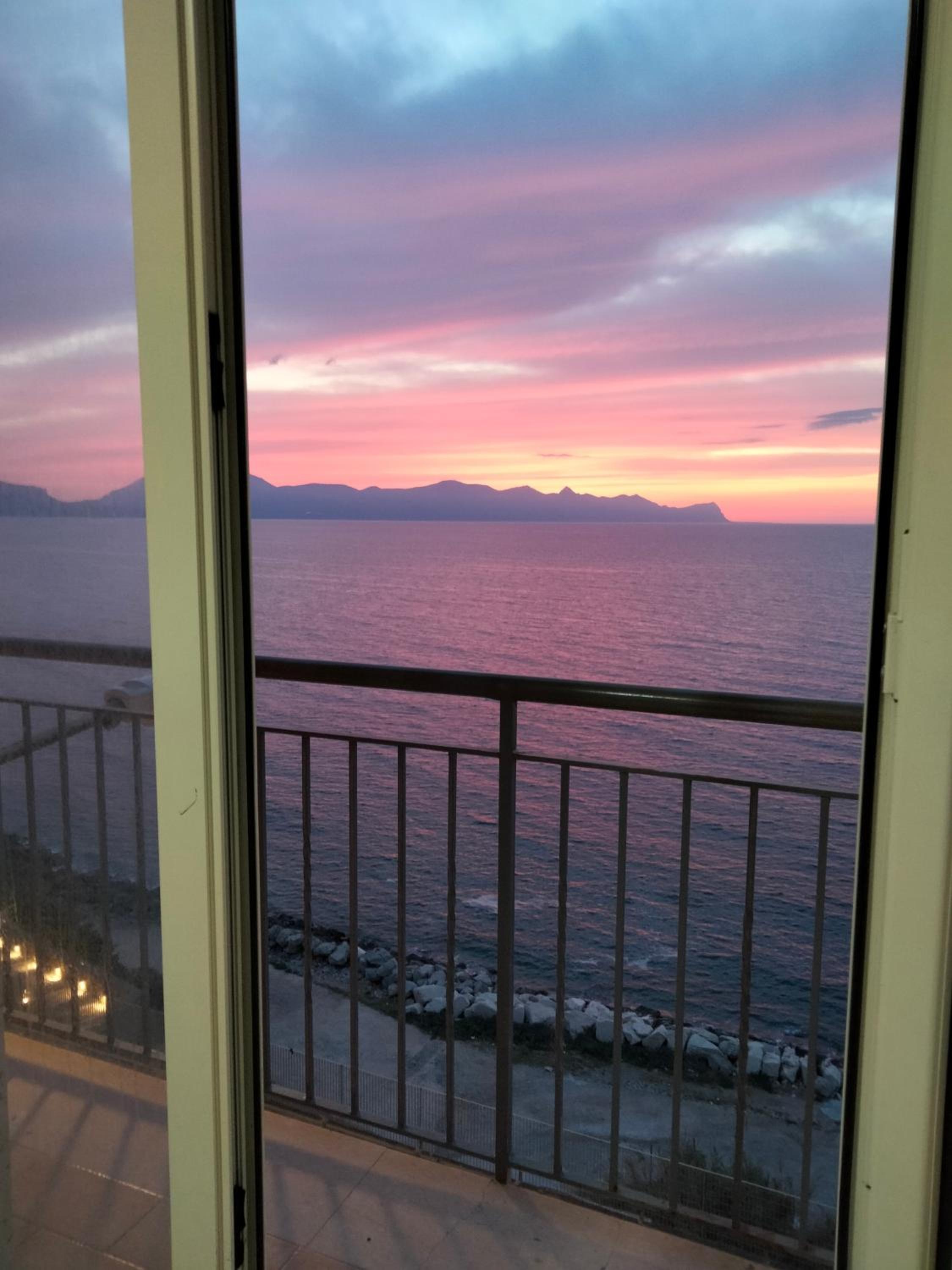 Apartment with Sea View - 2 - Photo 34