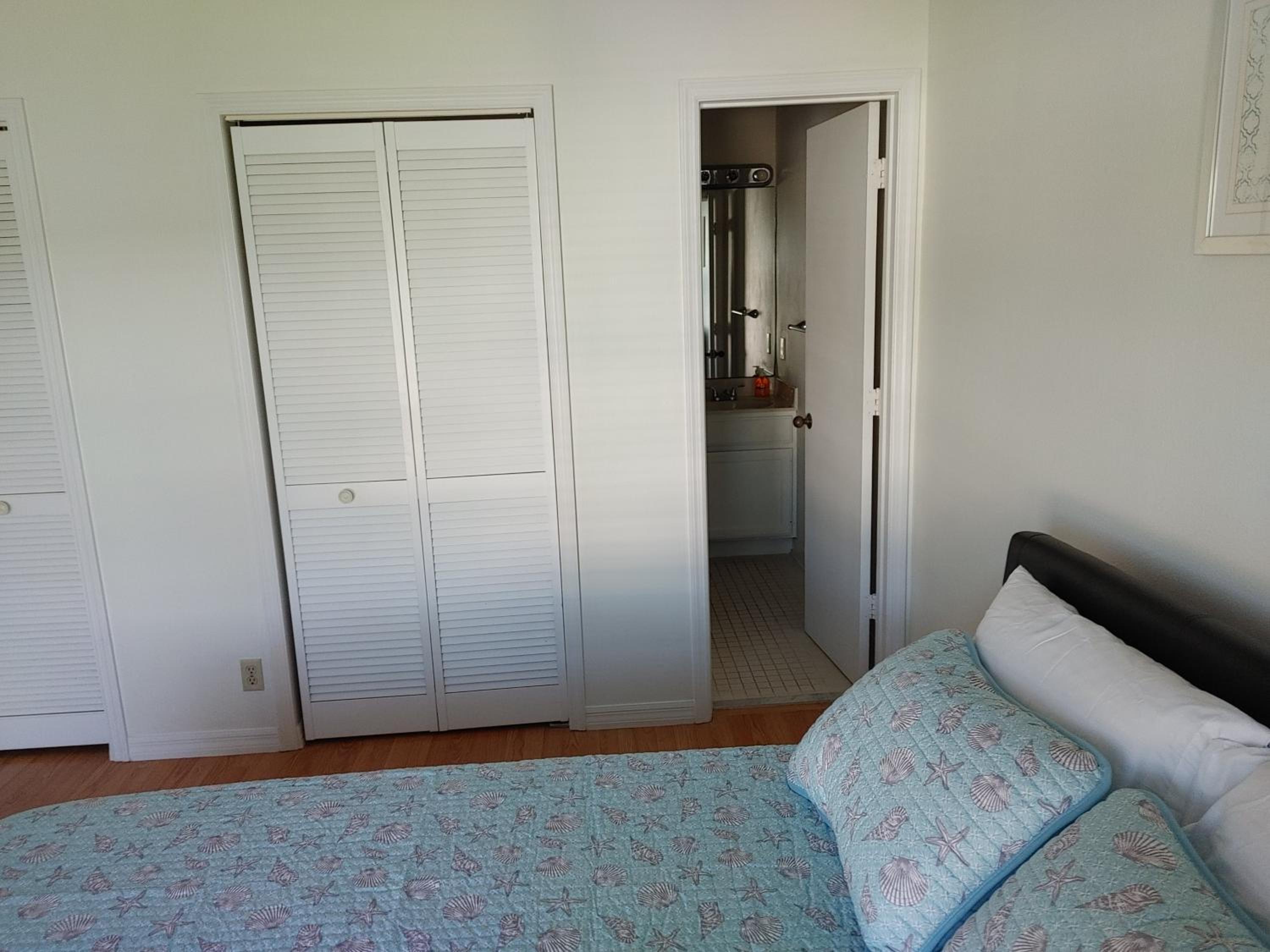 Two-Bedroom House photo 2