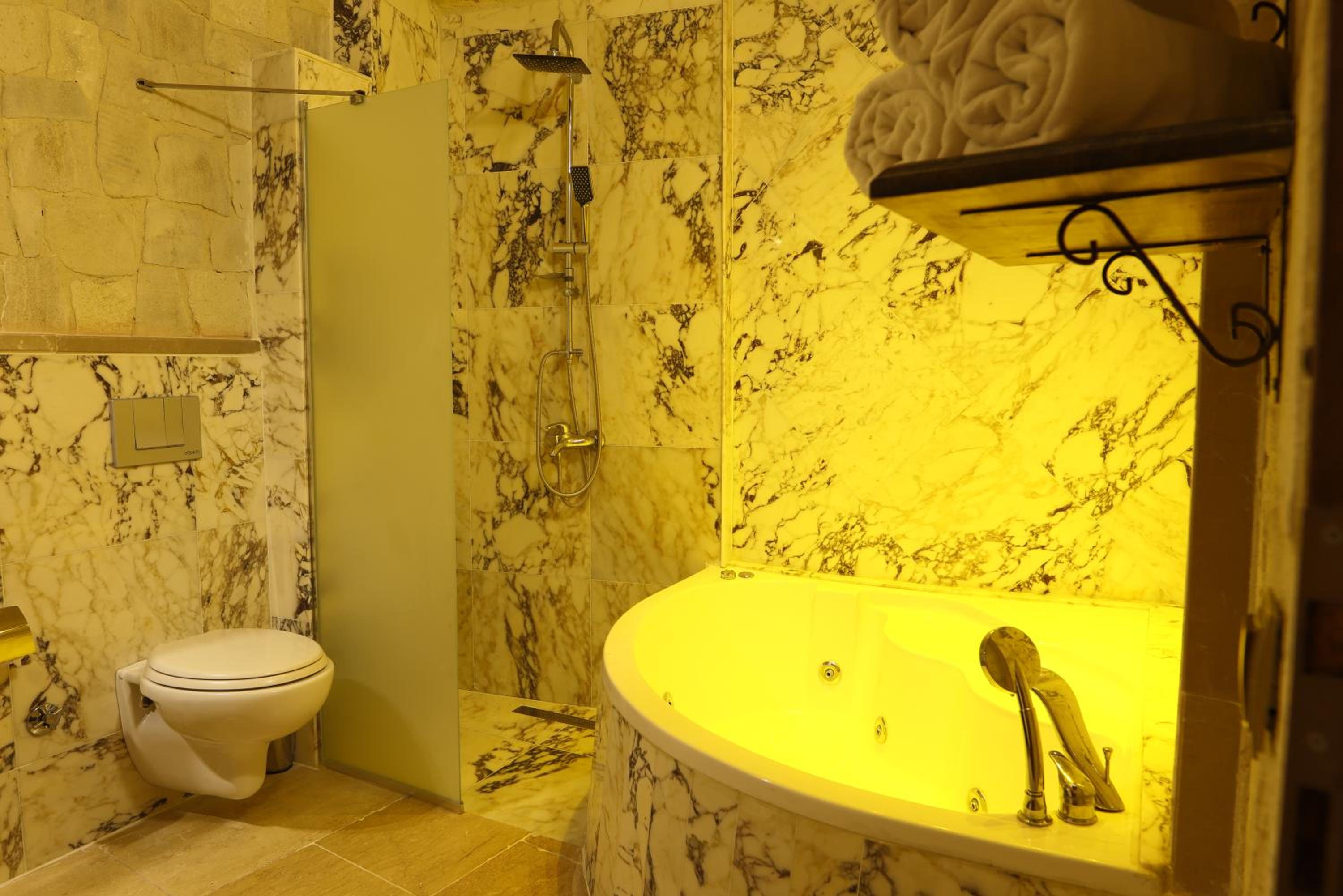 Family Suite photo 2
