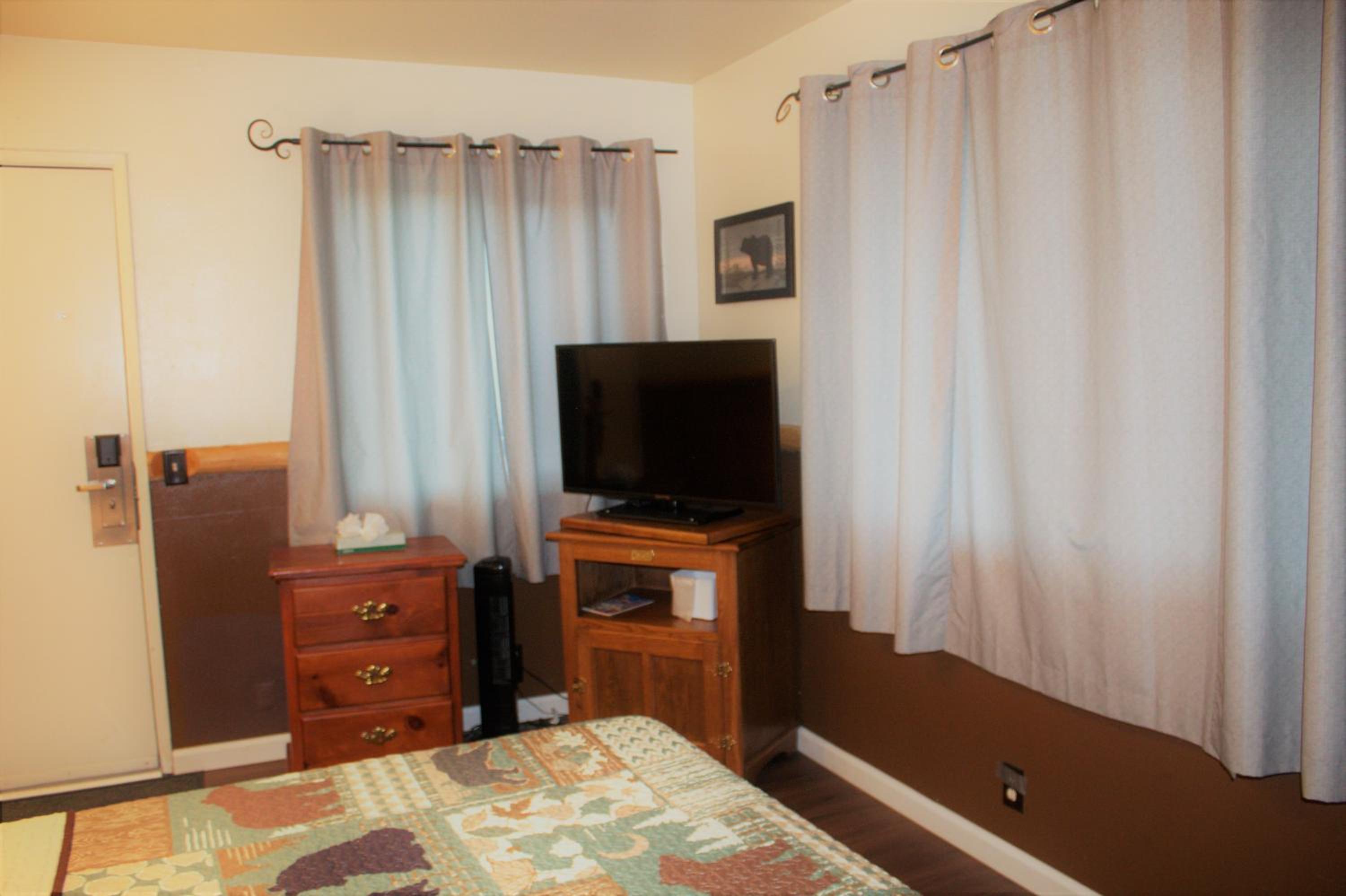Queen Room - Photo 7