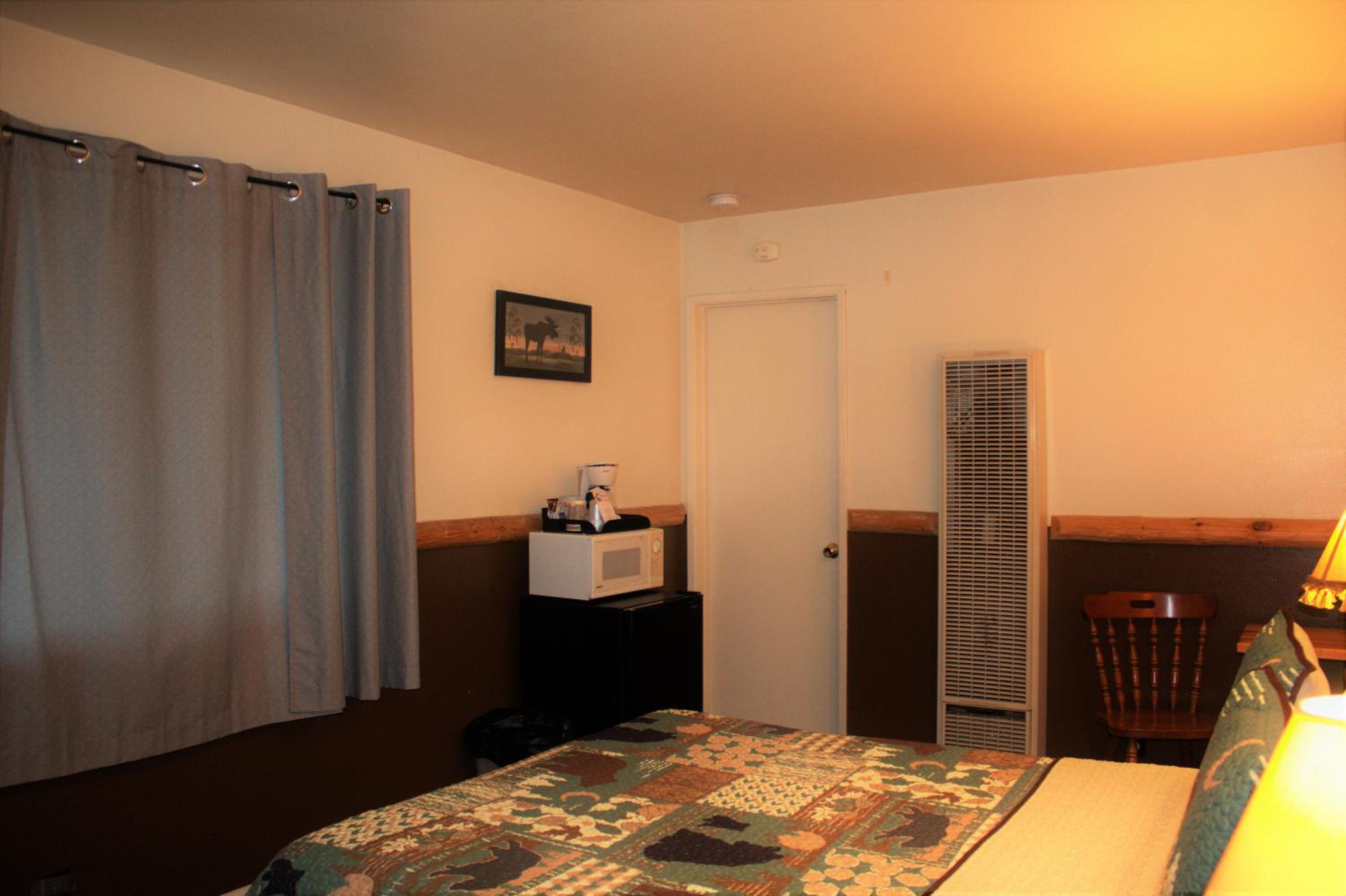 Queen Room - Photo 8