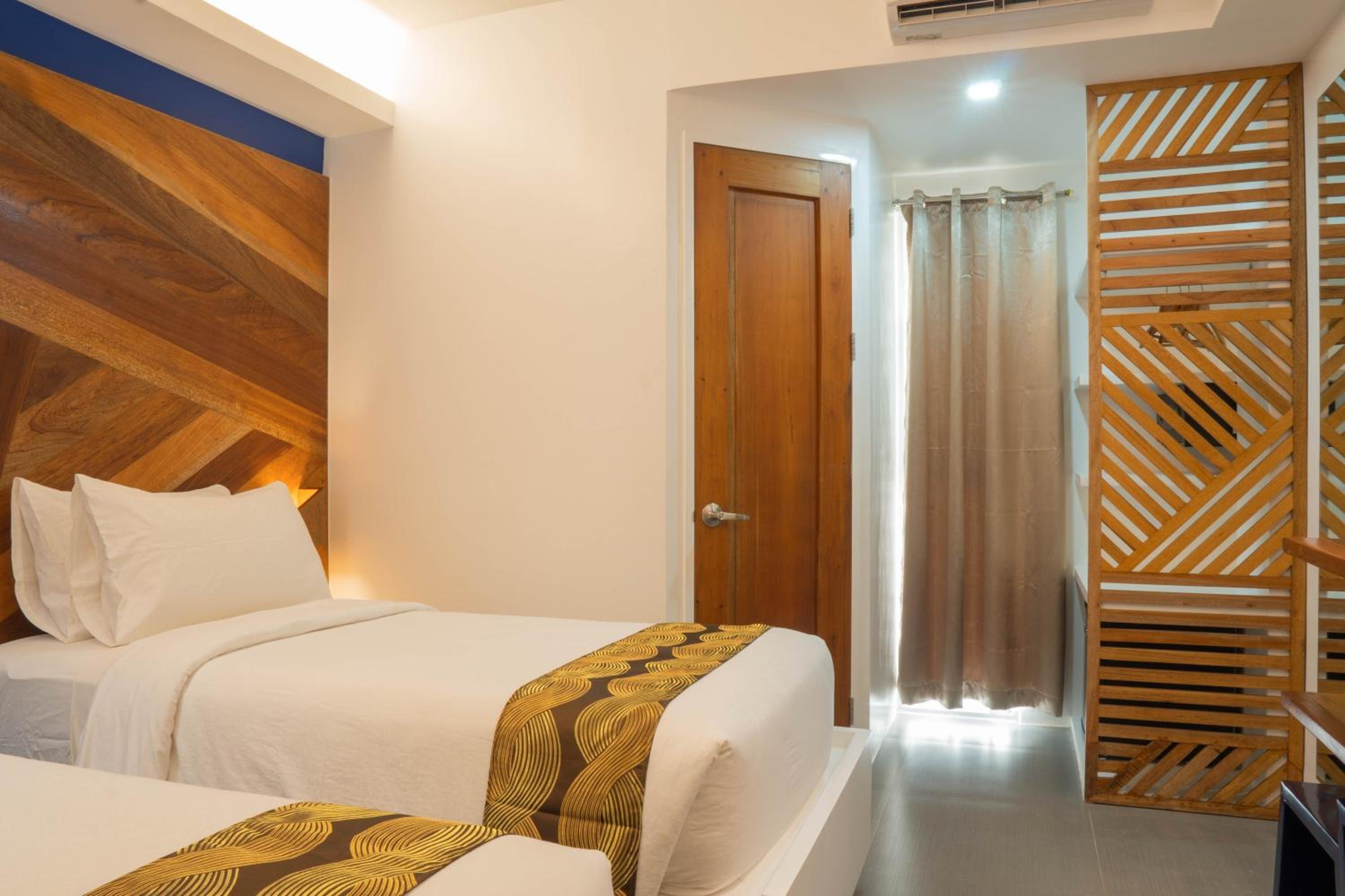 Twin Room - Photo 5