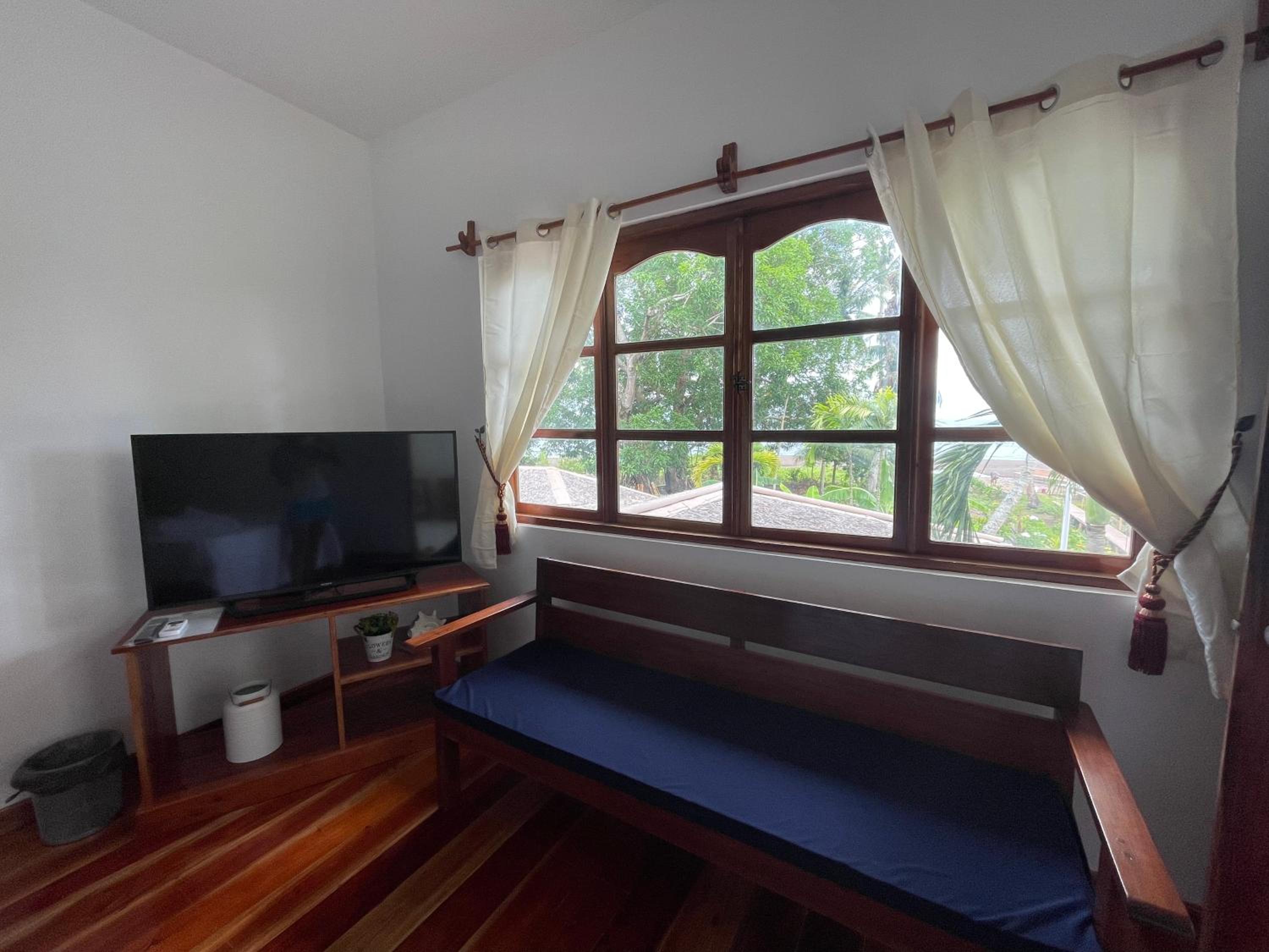 Double Room with Sea View - Photo 4