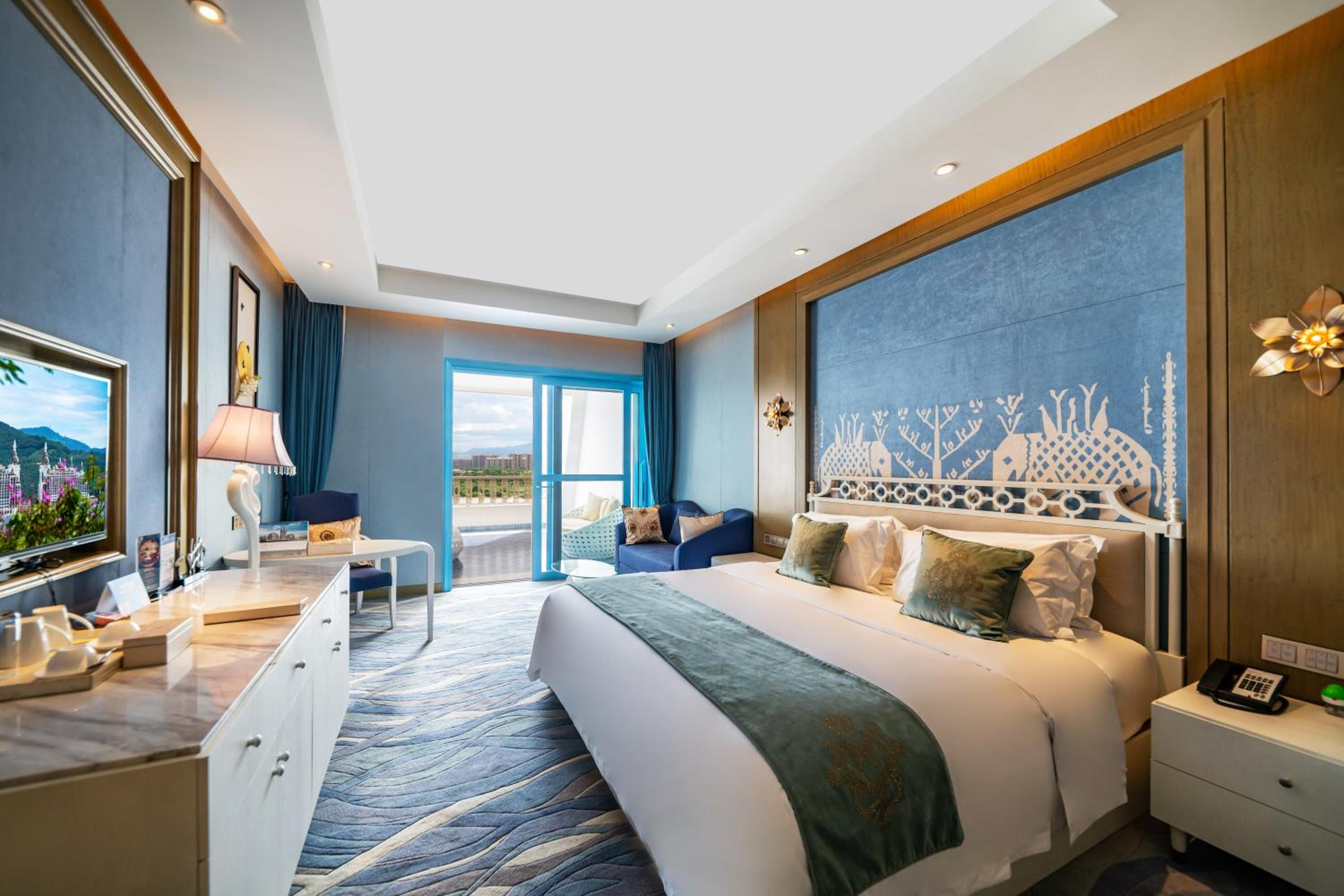 River View Deluxe King Room