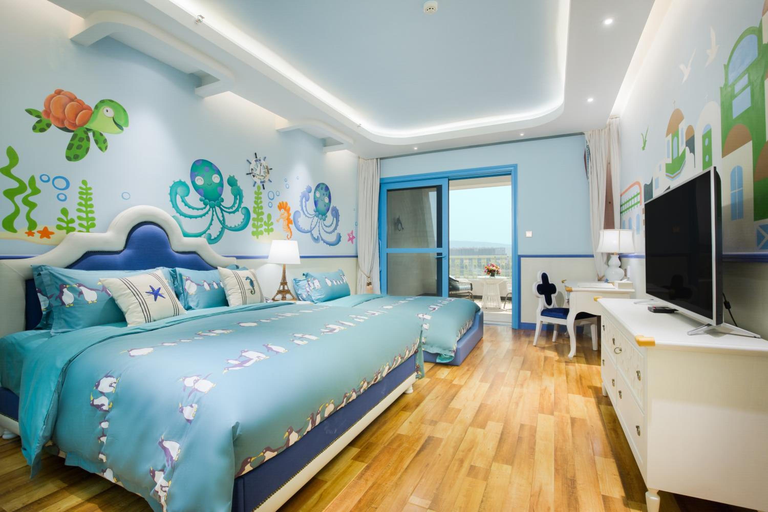 Standard Family Room