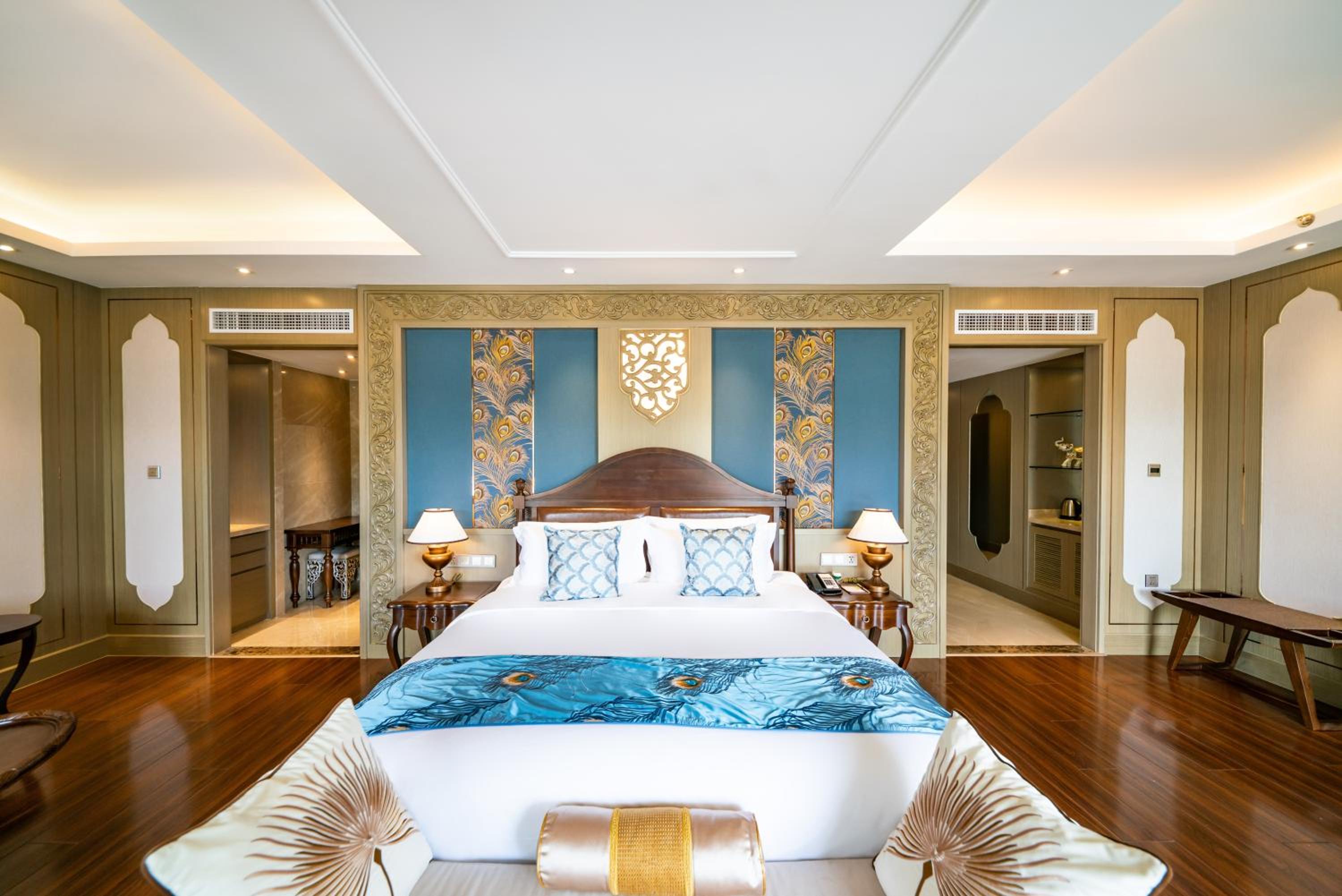 Mountain View Executive King Room