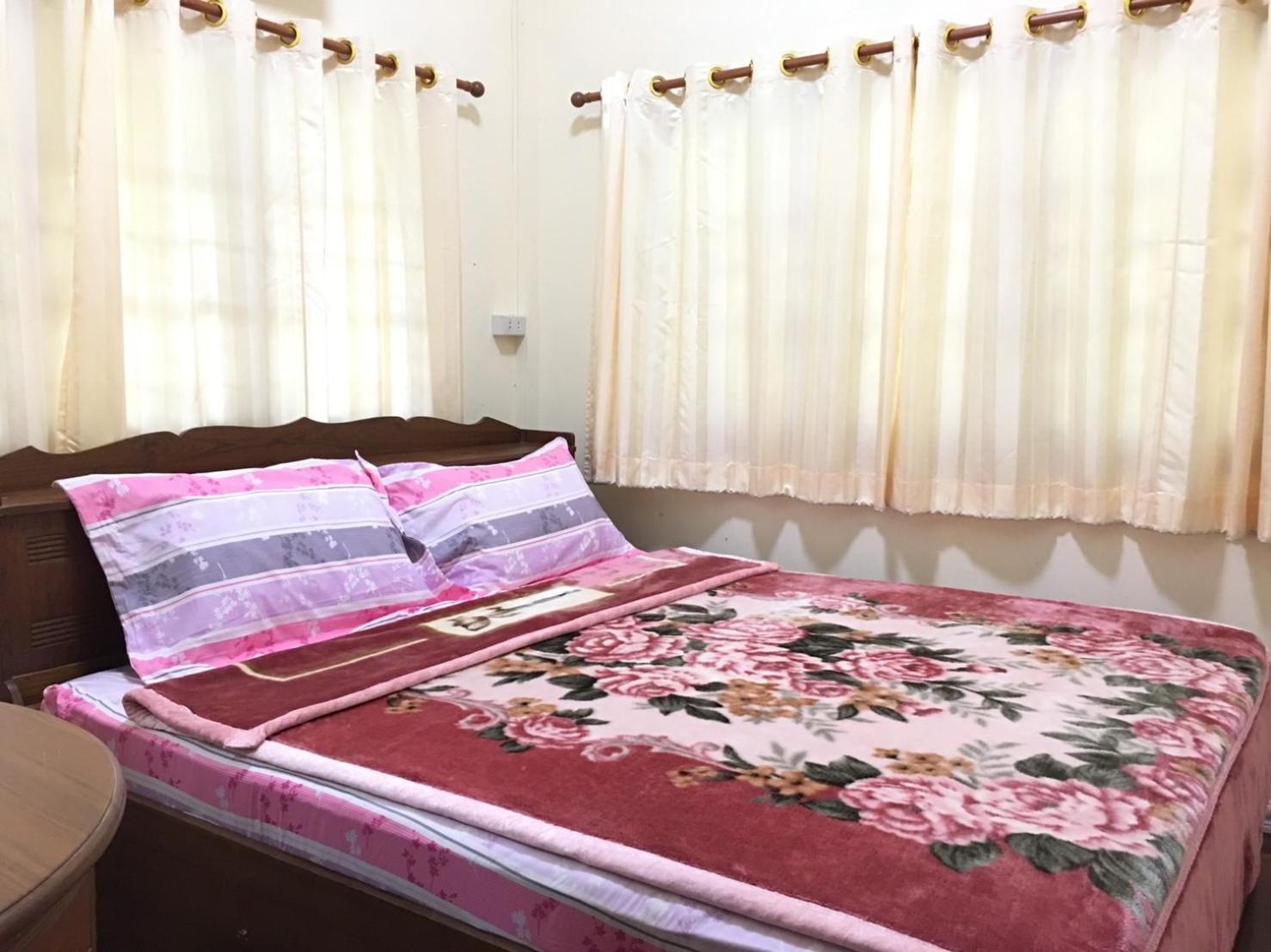 Three-Bedroom House photo 1