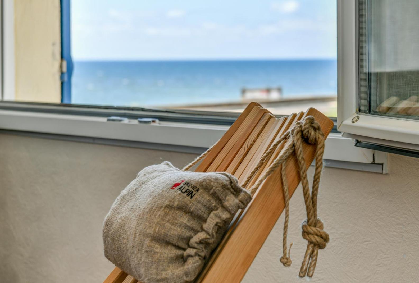 Comfort Double Room with Ocean View photo 2