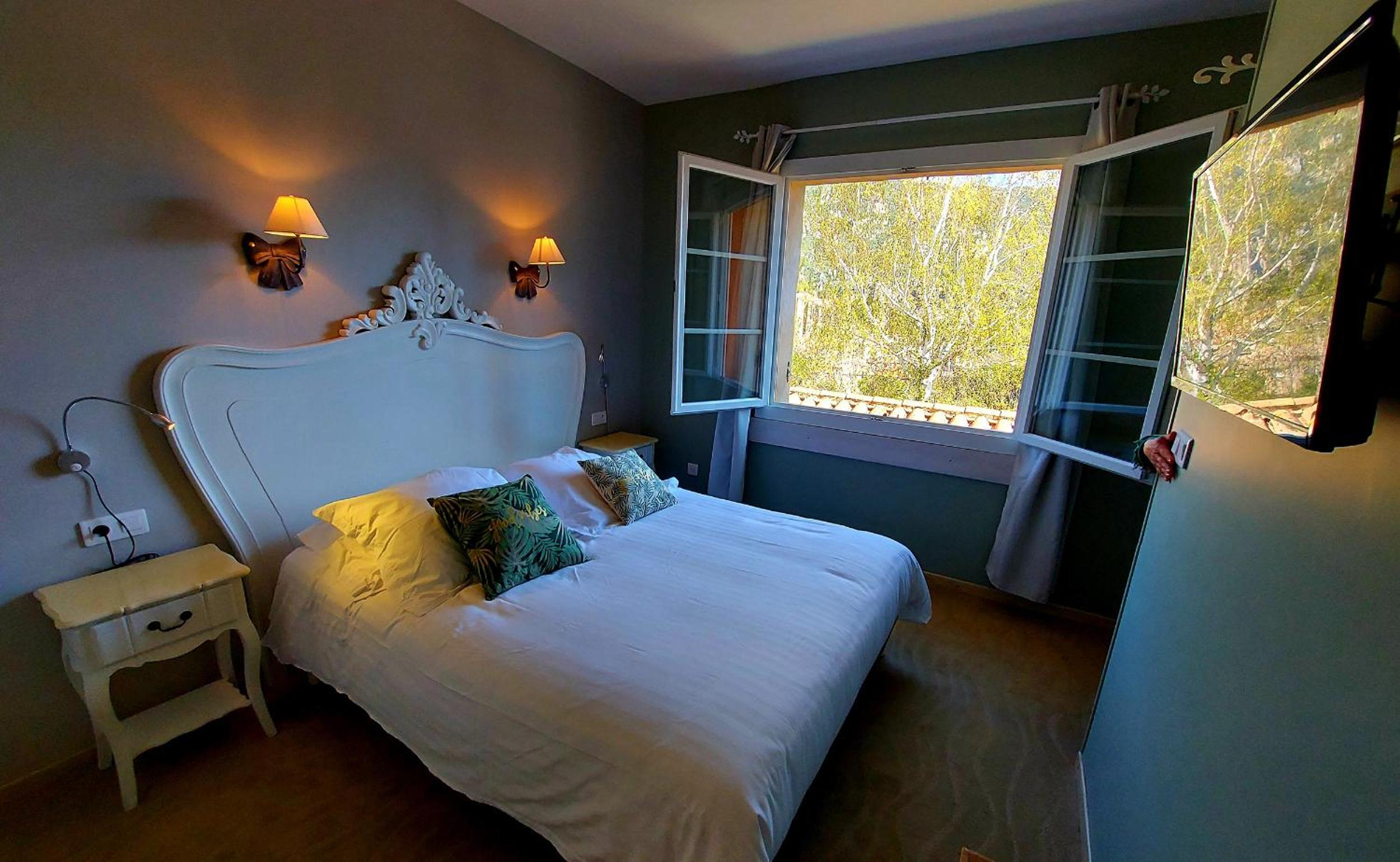 Two-Bedroom Suite photo 1