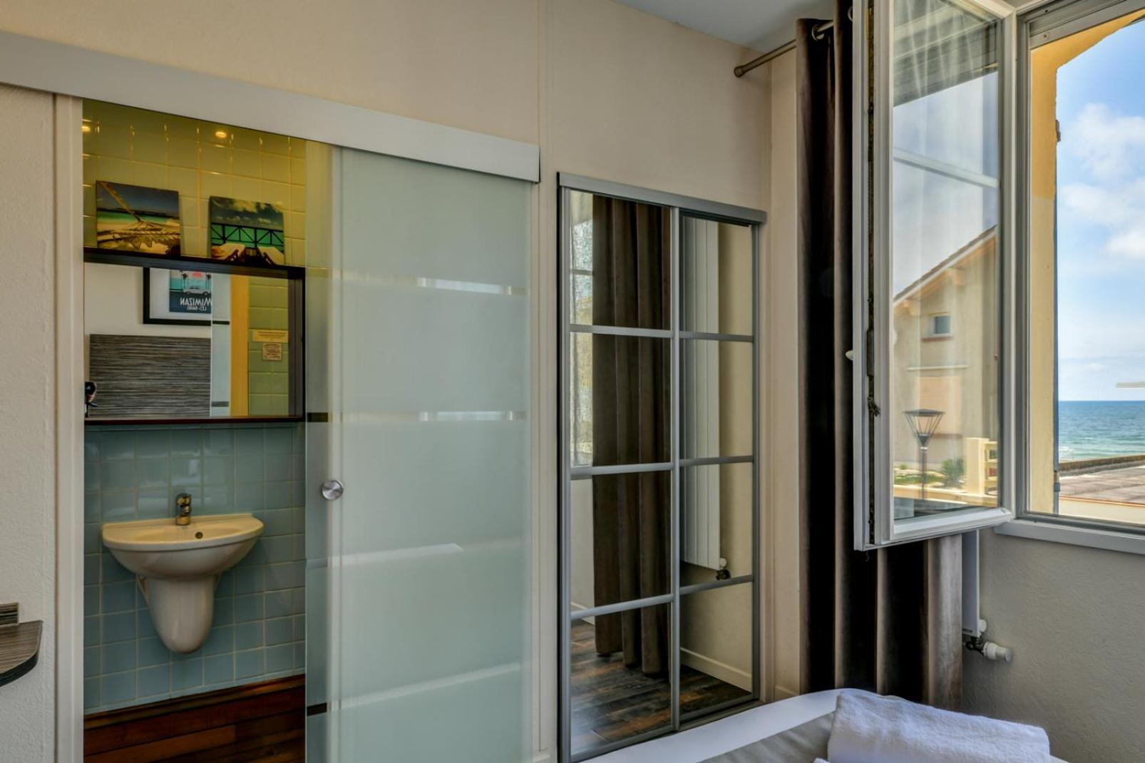 Double Room with Ocean View photo 3