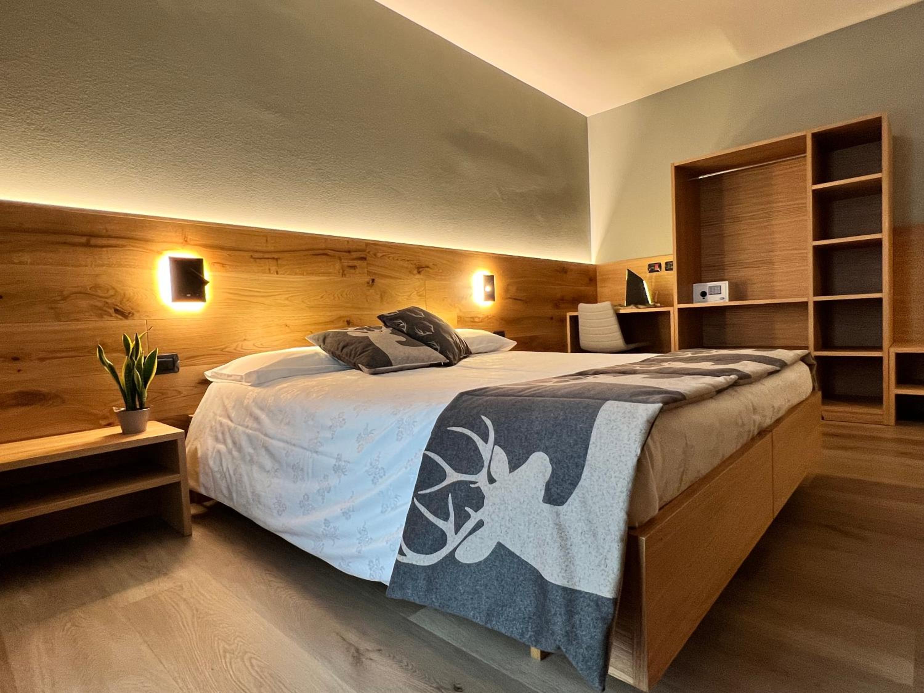 Deluxe Triple Room photo 2