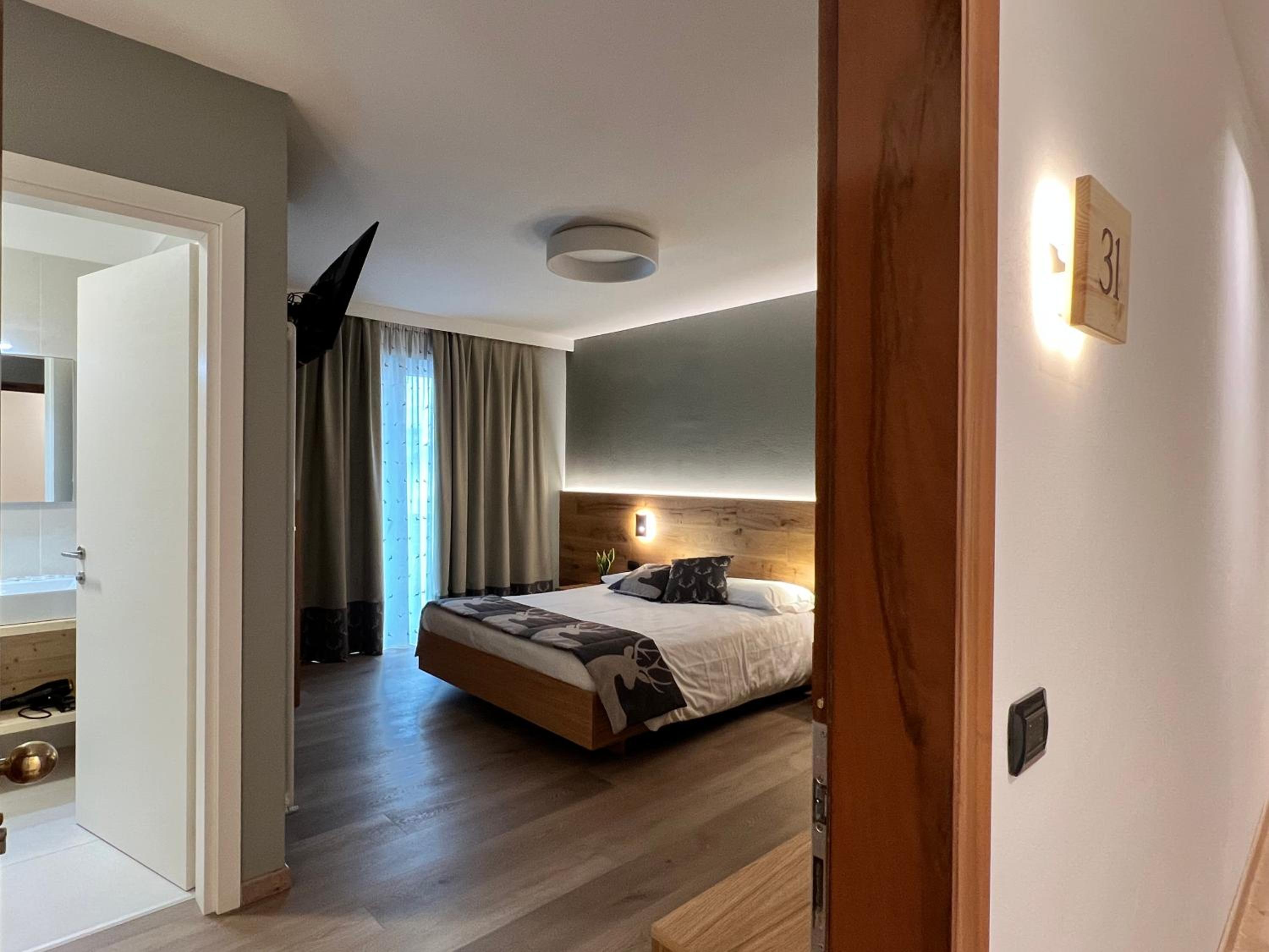 Deluxe Triple Room photo 3